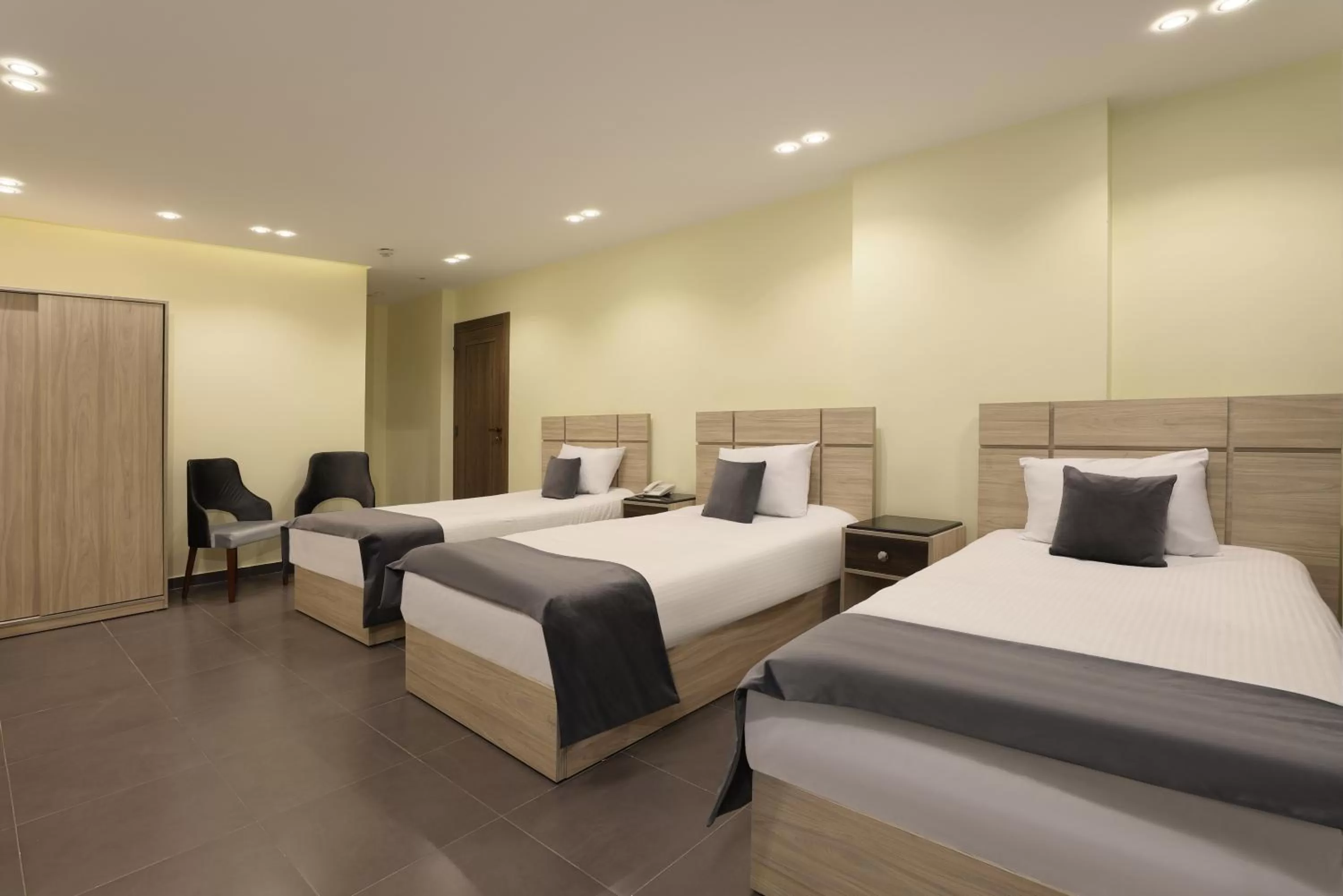 Bed in Brothers Pyramids View Hotel