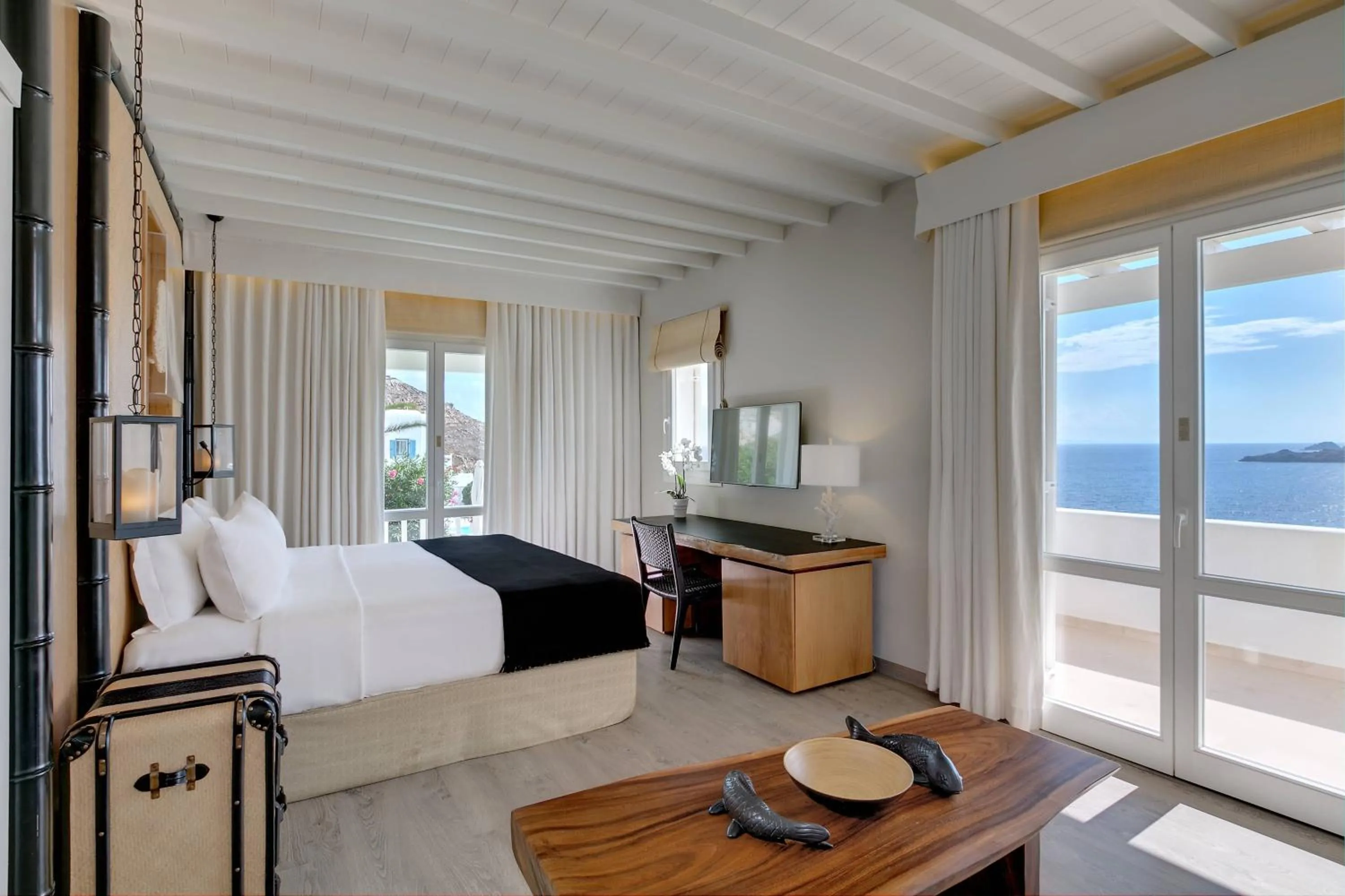 Photo of the whole room, Bed in Santa Marina, A Luxury Collection Resort, Mykonos