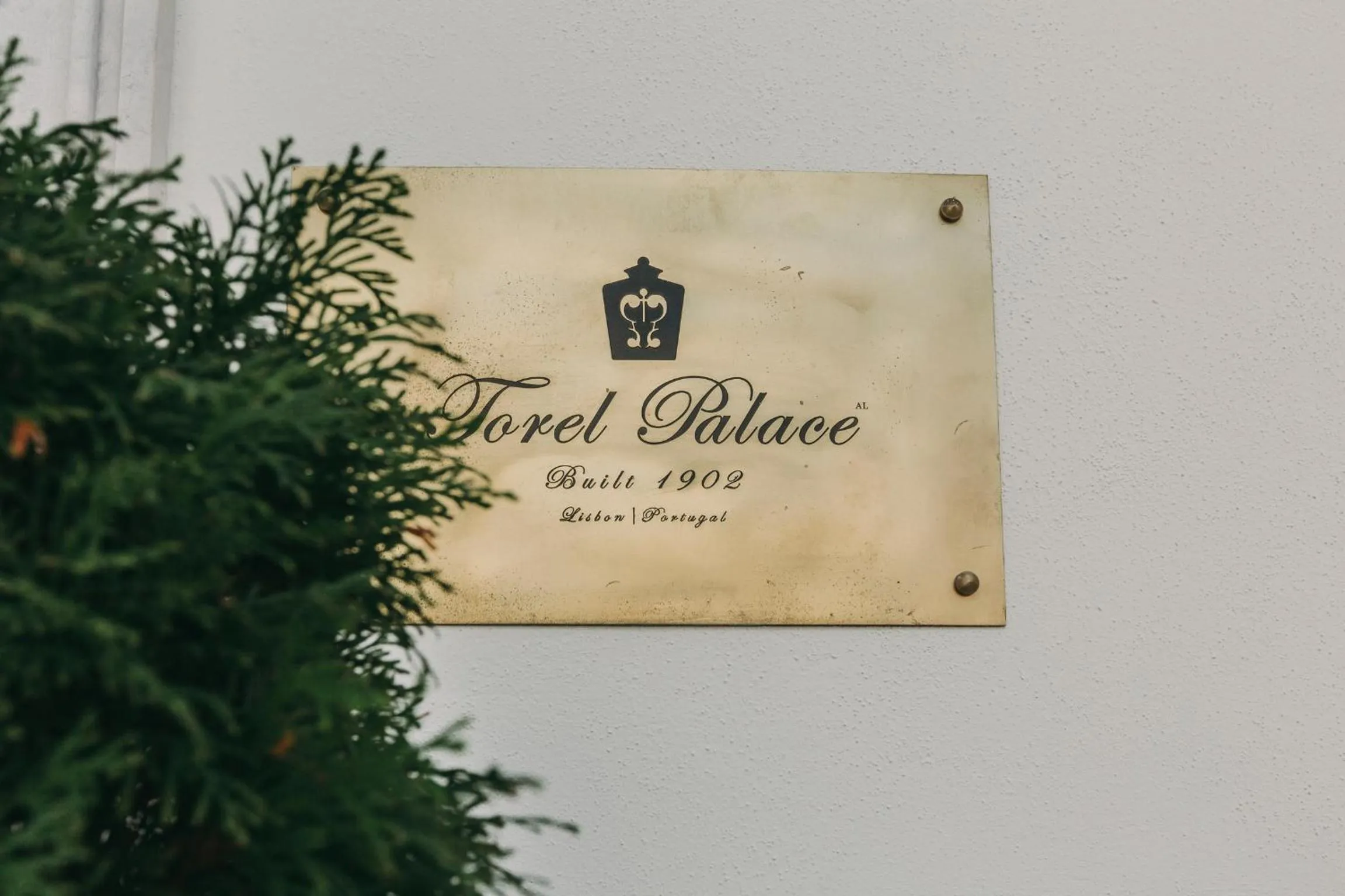 Facade/entrance in Torel Palace Lisbon