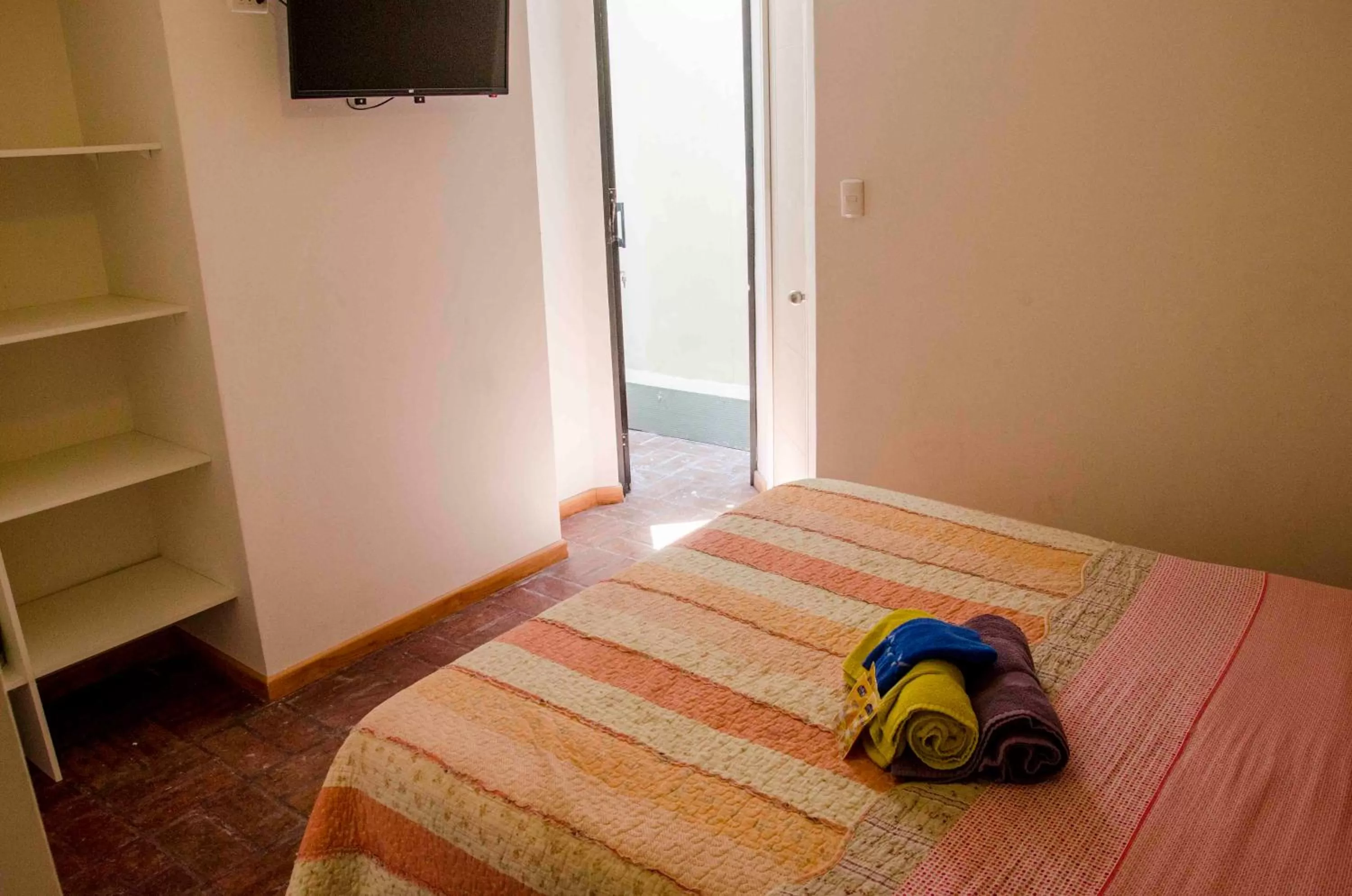 Bed in Bed and Breakfast Manque