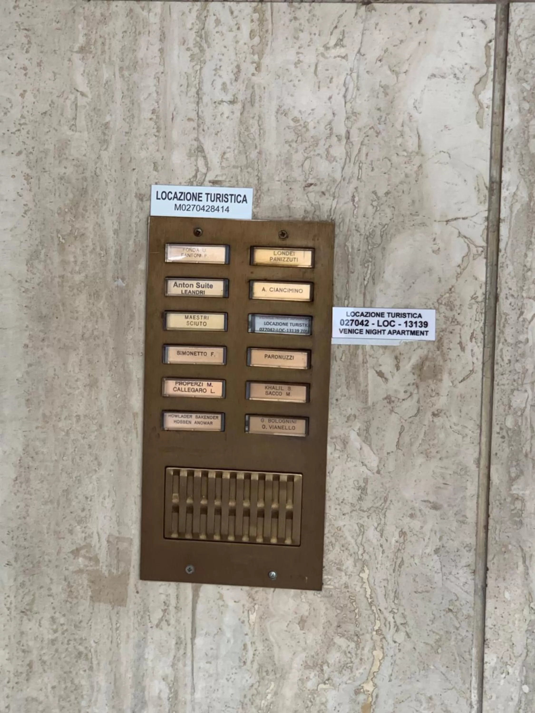 Logo/Certificate/Sign/Award in VENICE NIGHT APPARTMENT