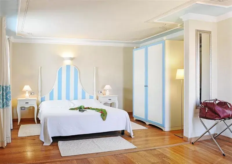 Superior Triple Room with Terrace in Palazzo Pischedda Superior Triple Room with Terrace in Palazzo Pischedda