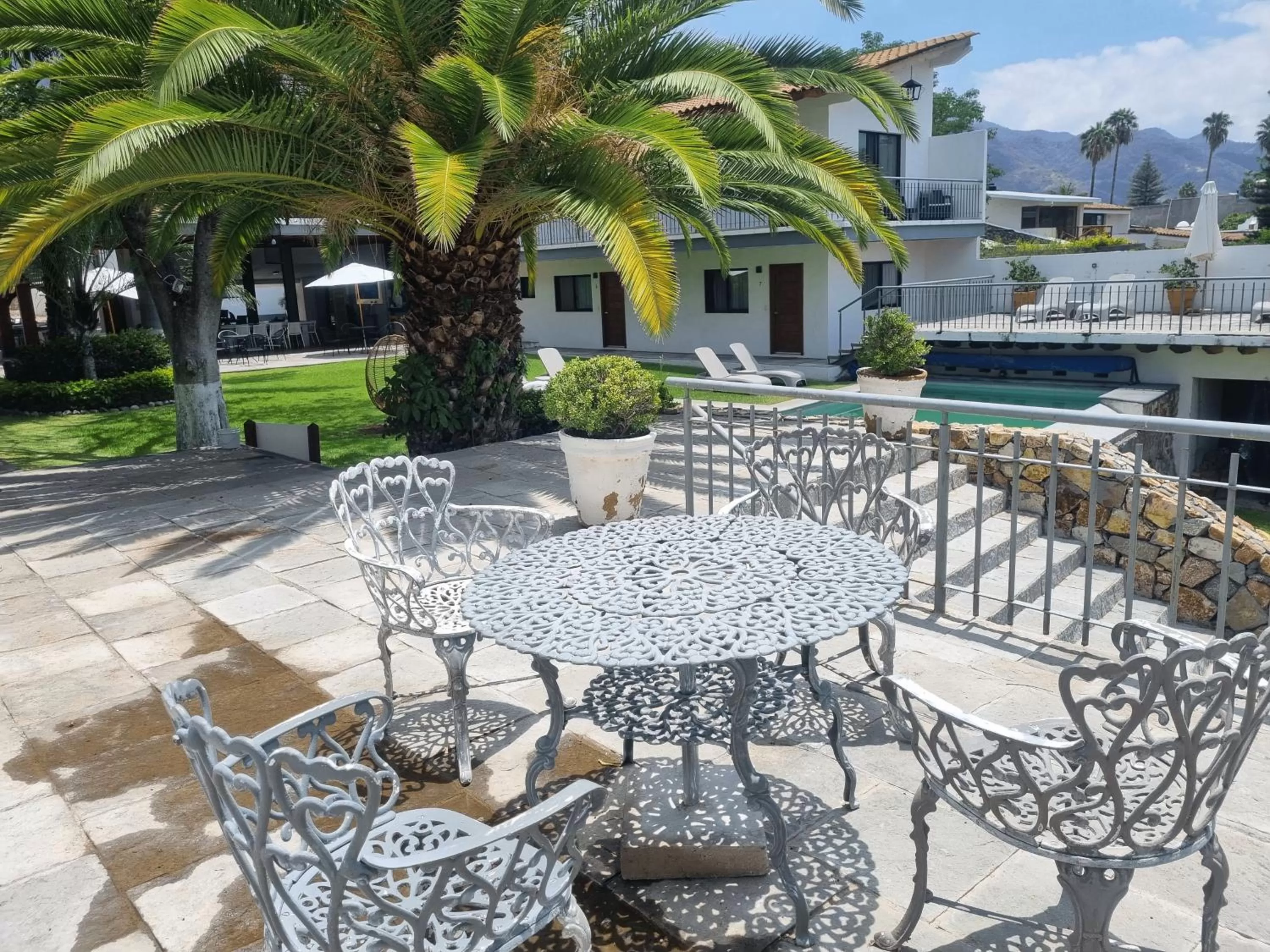 Property building in Hotel La Ribereña