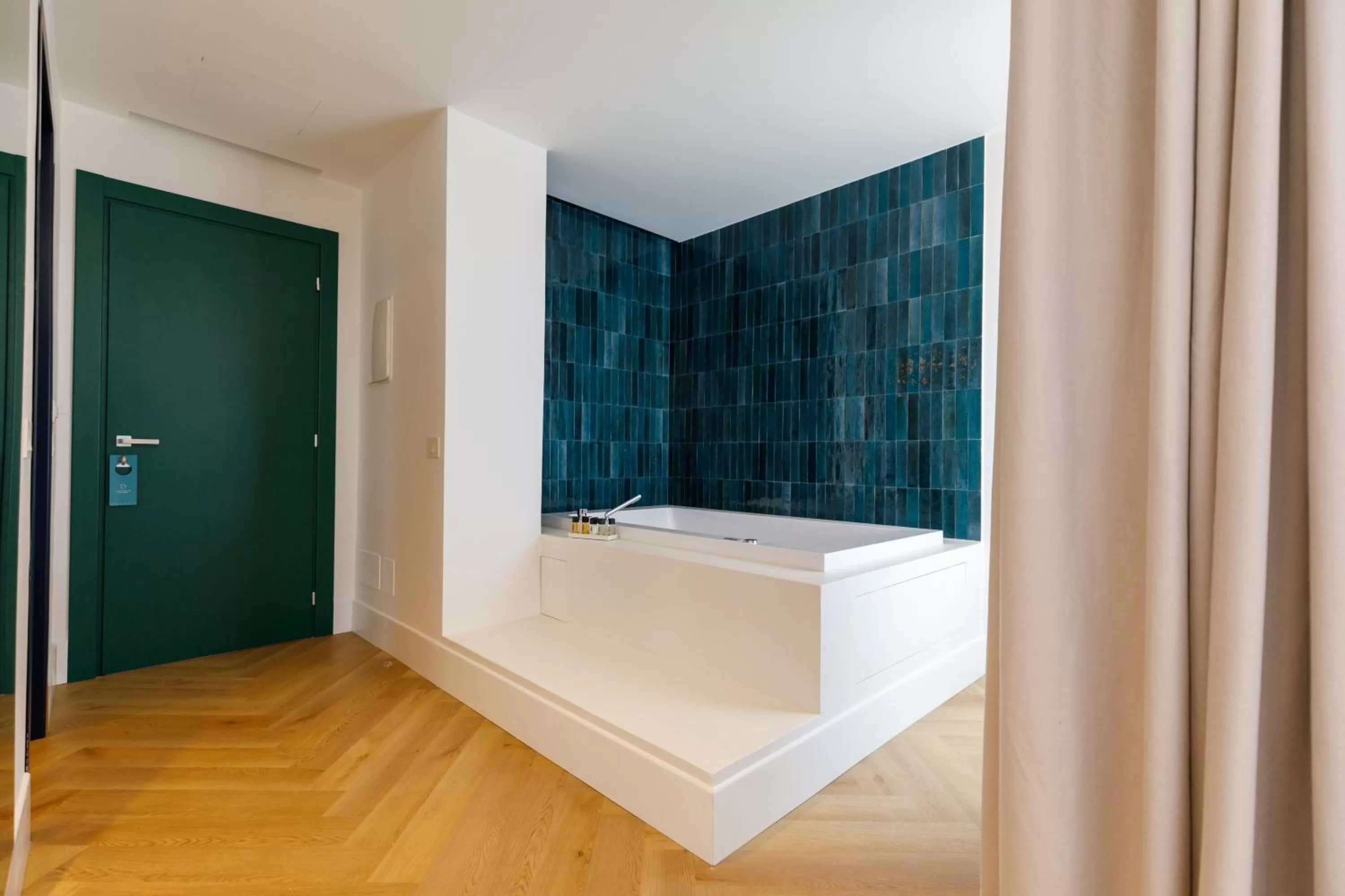 Hot Tub, Bed in Grand Hotel Cesare Augusto