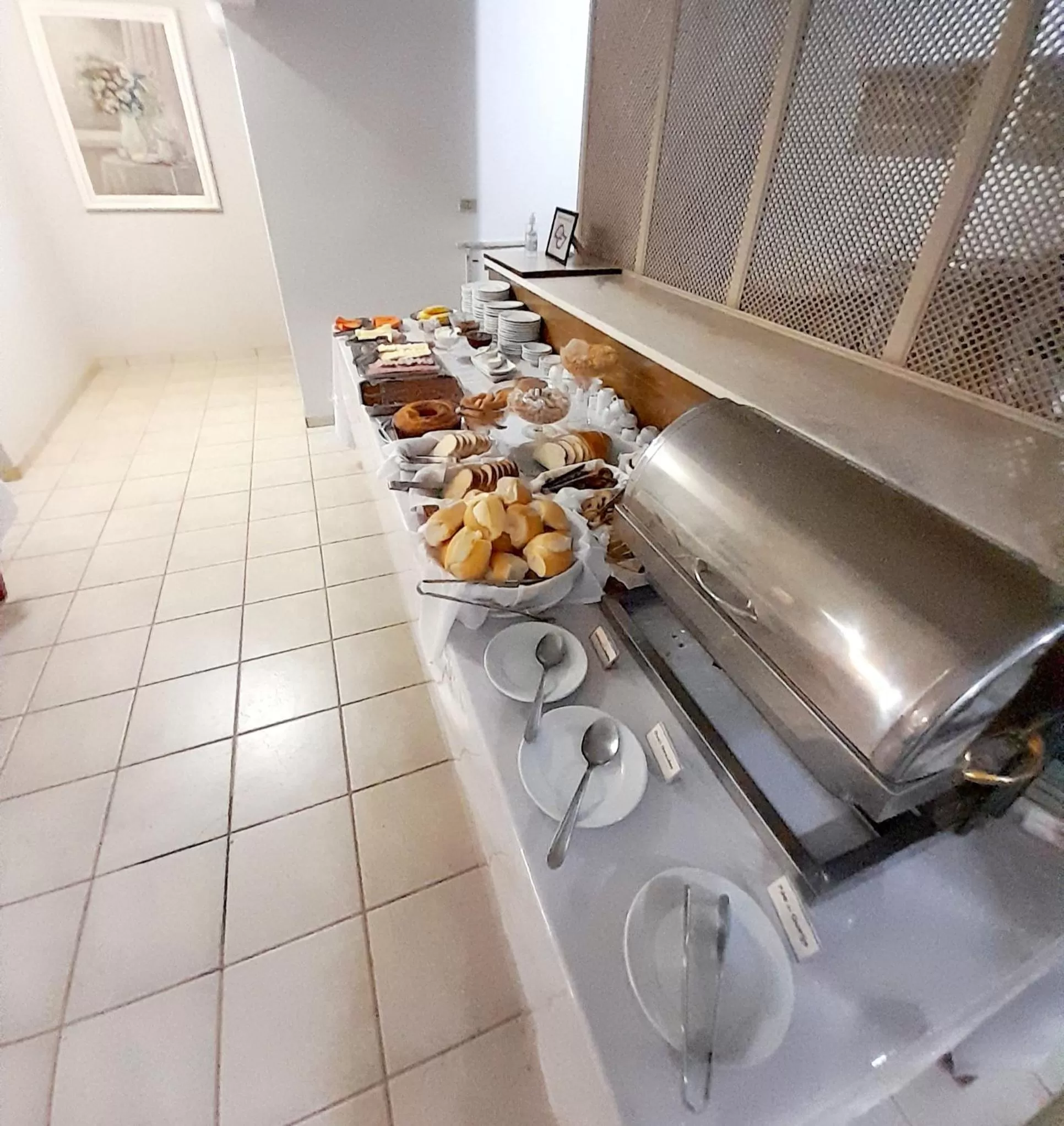 Food in Jales Center Hotel