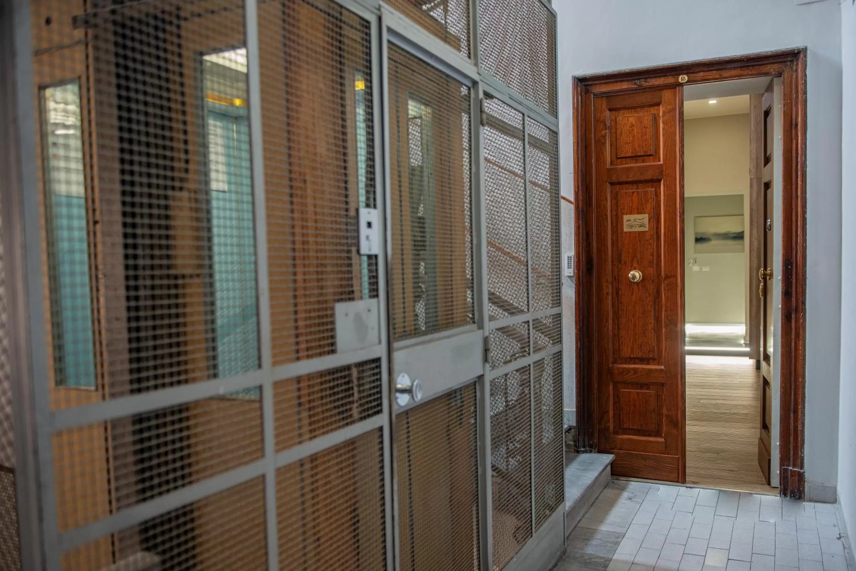 elevator in VIVI A NAPOLI