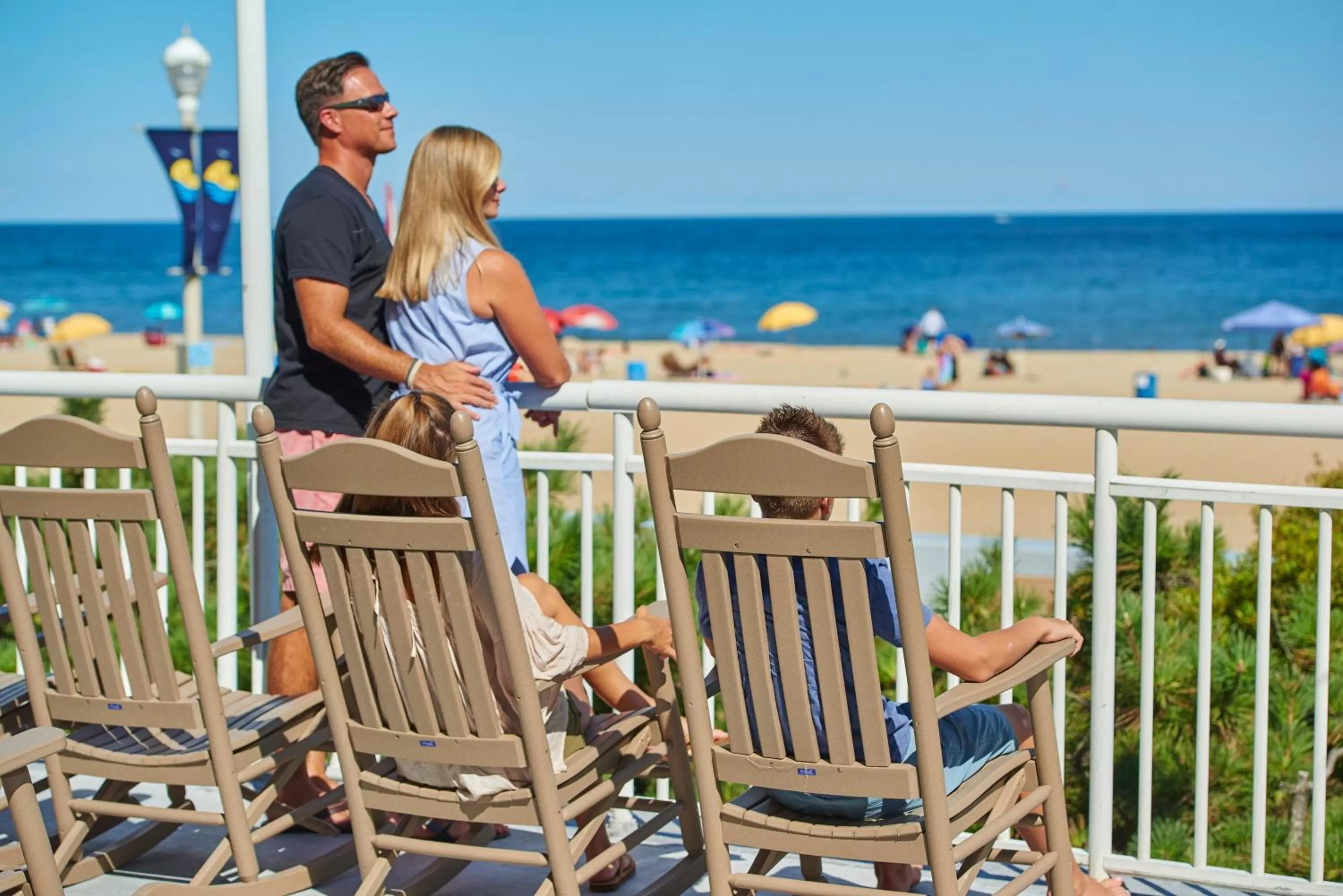 Patio in Commander Hotel & Suites