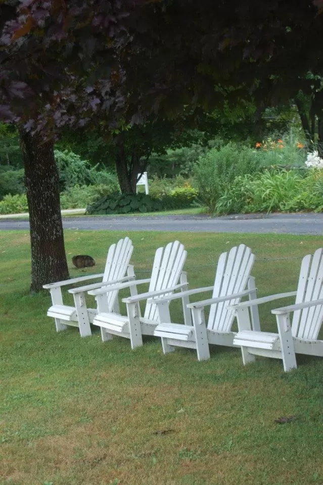 Property building in Clary Lake Bed and Breakfast