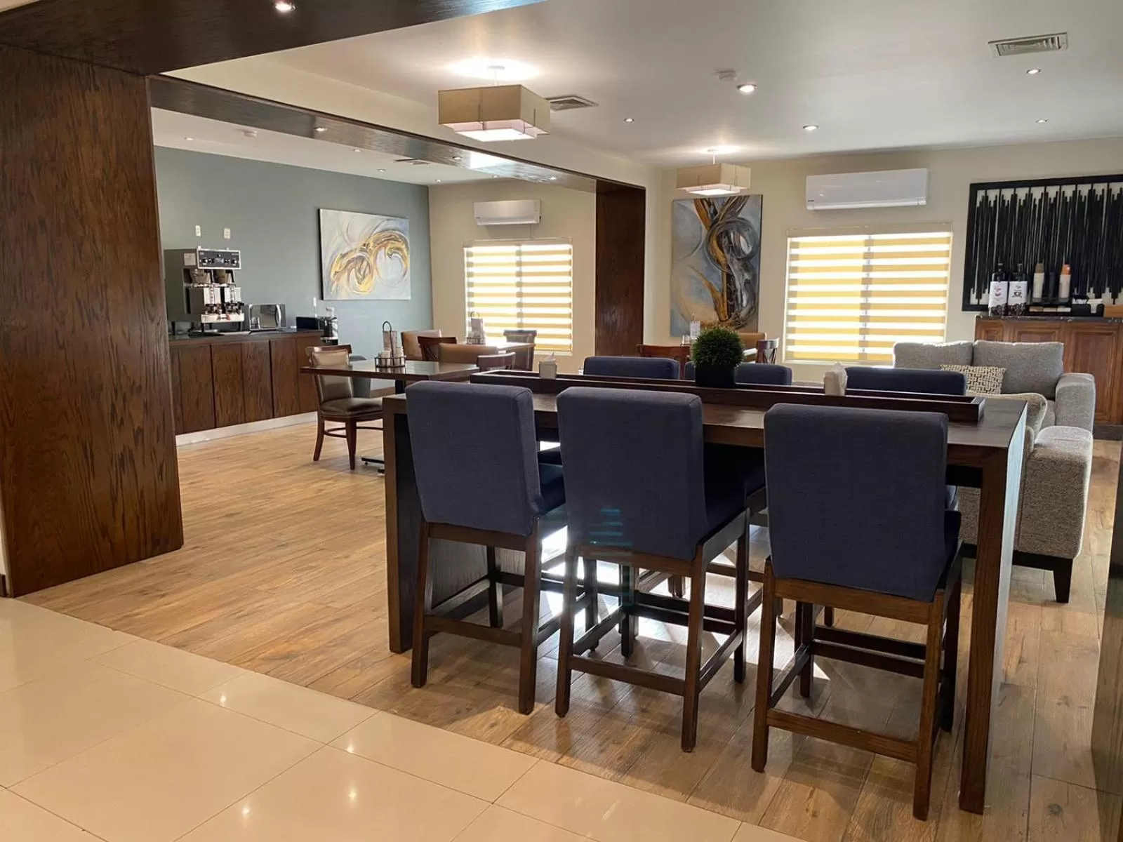 Dining area in Best Western Plus Chihuahua Aeropuerto