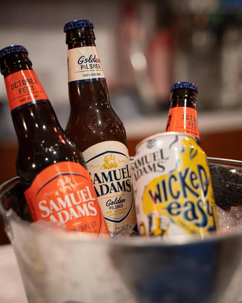 Drinks in Courtyard Boston Copley Square