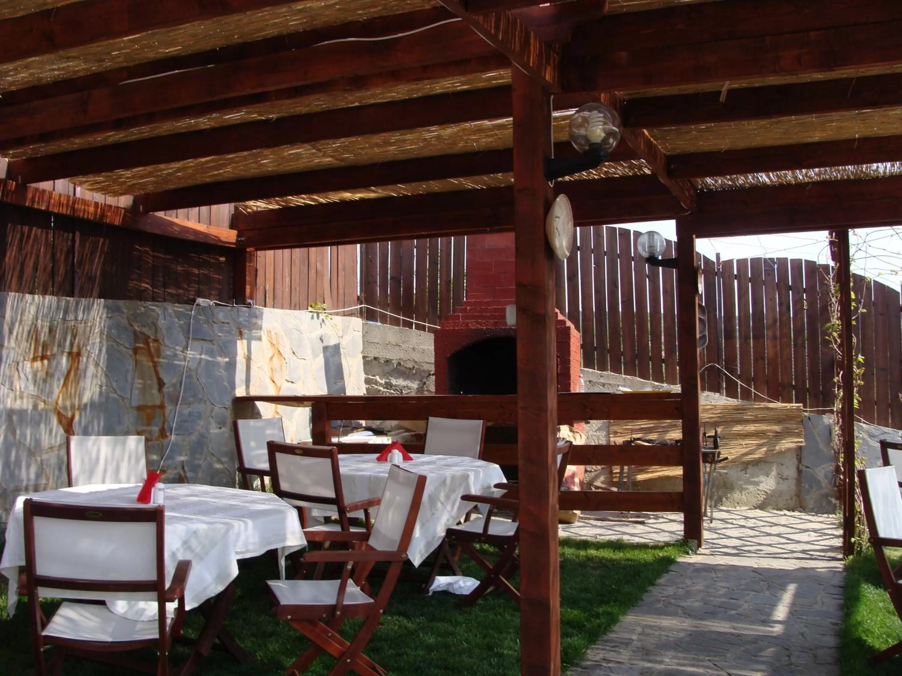 Day, Restaurant/Places to Eat in Pensiunea Taverna Bucium