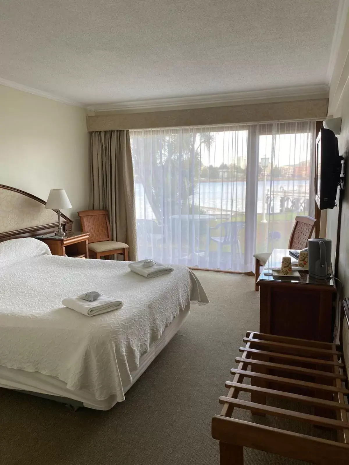 Double Room - single occupancy - no daily cleaning service in Villa del Rio Express Double Room - single occupancy - no daily cleaning service in Villa del Rio Express