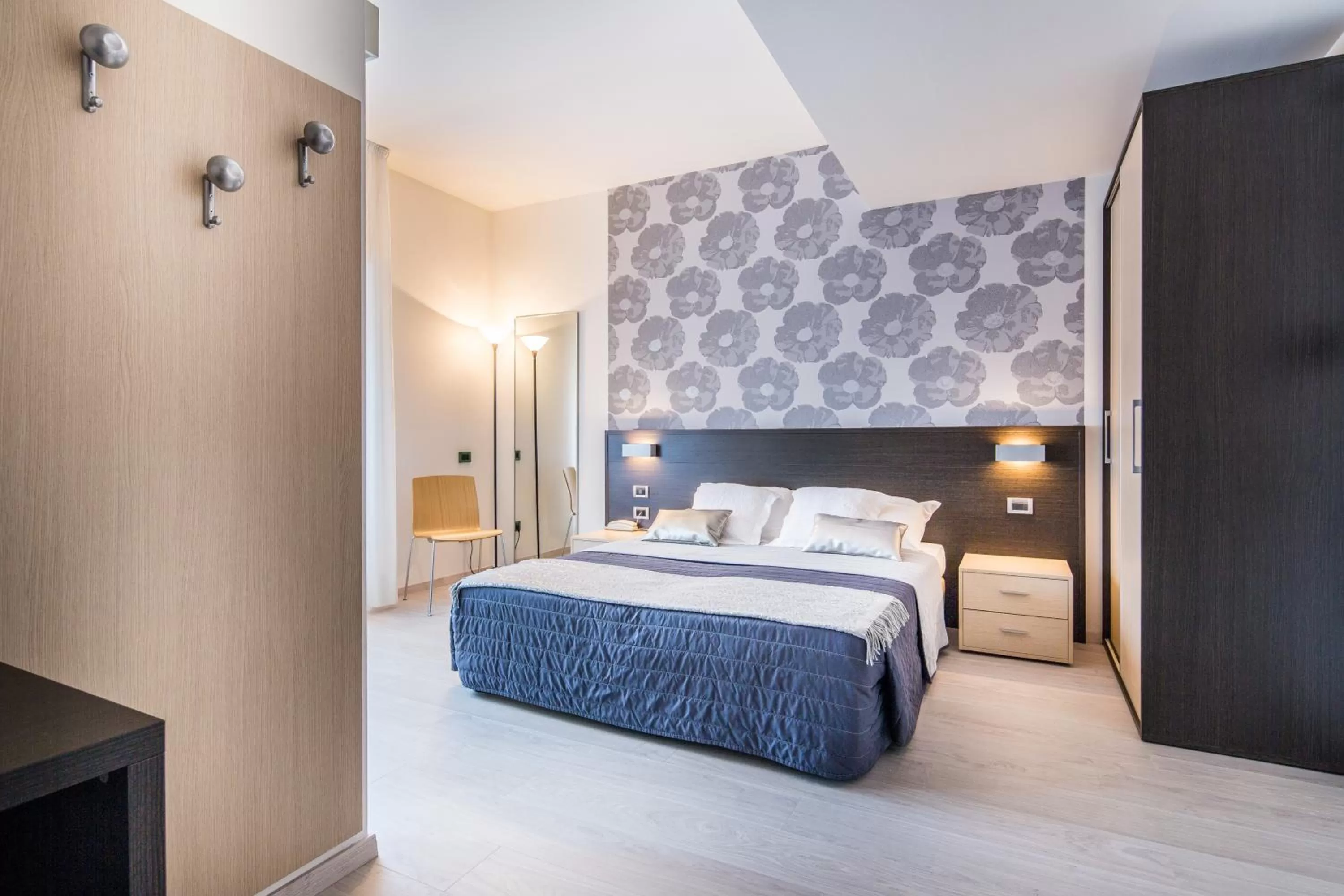 Photo of the whole room, Bed in JO Hotel