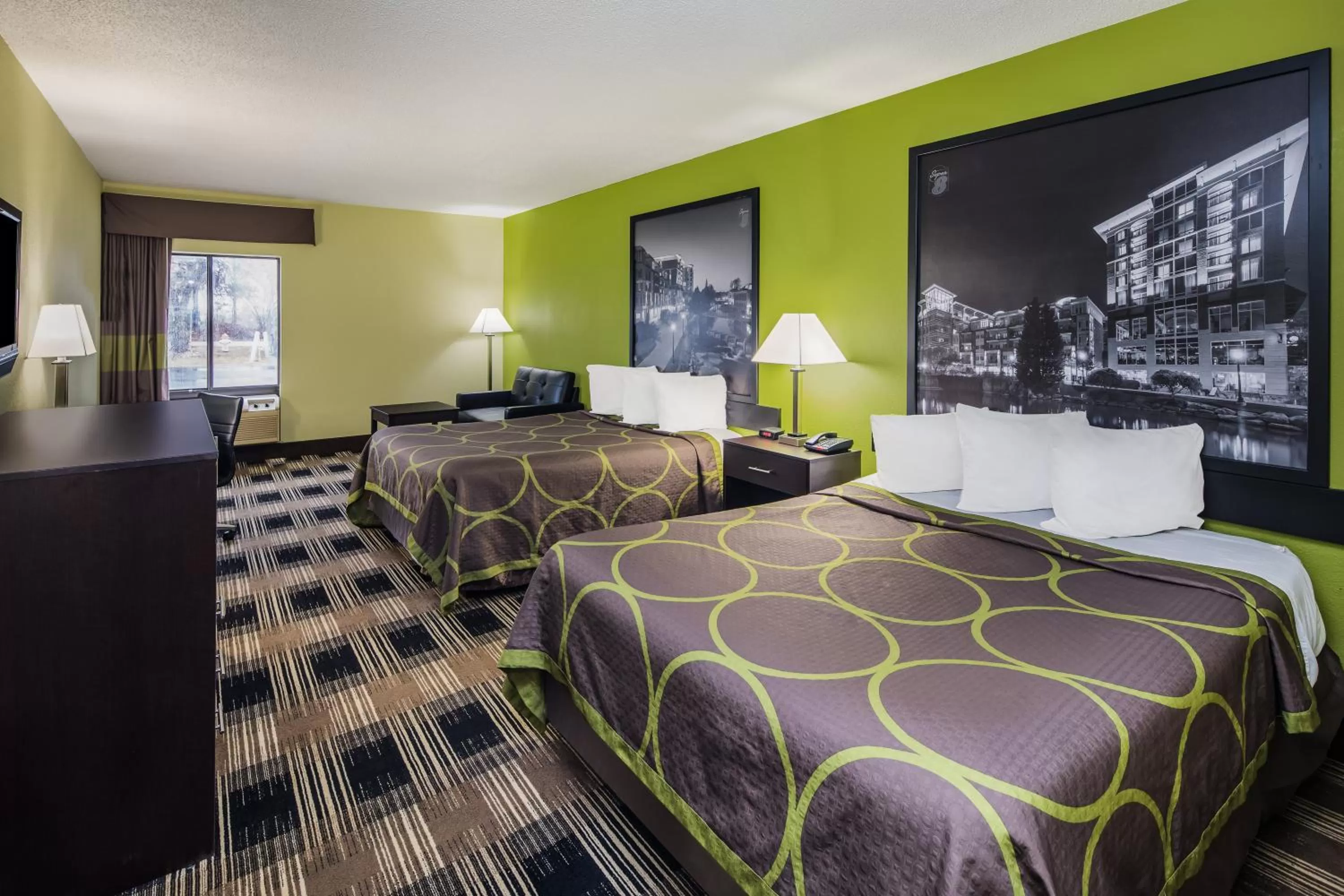 Bed in Super 8 by Wyndham Greer/Spartanburg Area