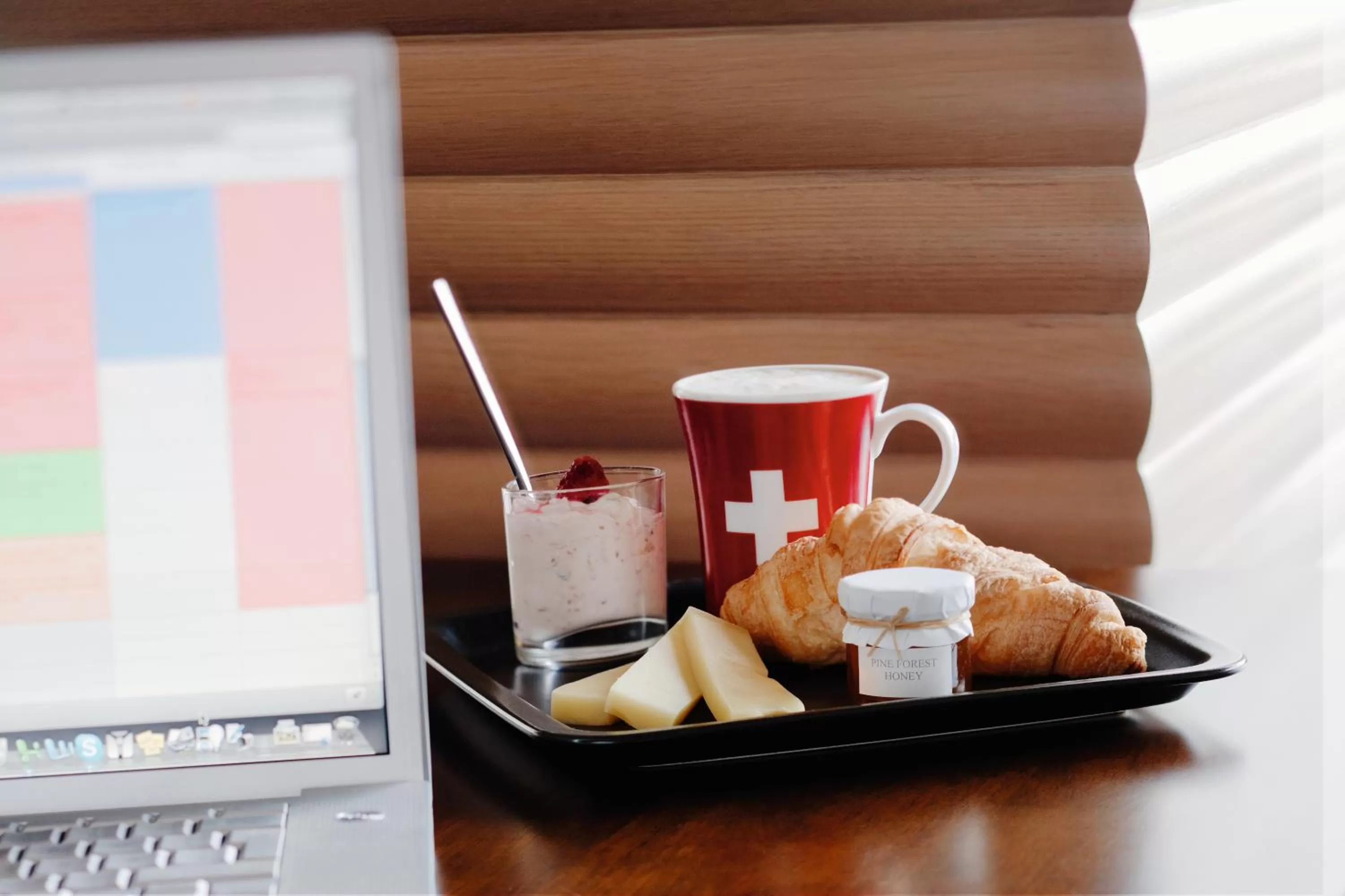 Food and drinks in Mövenpick Hotel Izmir