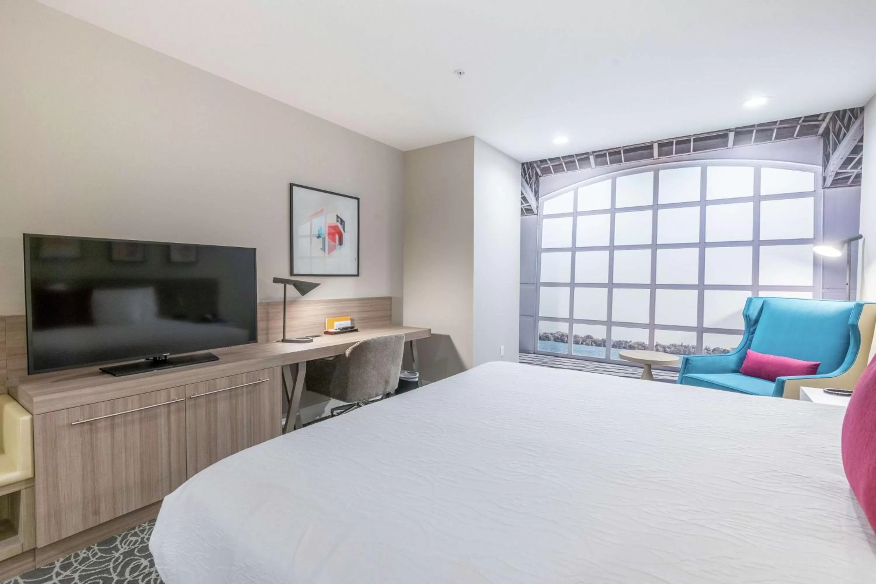 Bedroom, Bed in Hilton Garden Inn Wichita Downtown, Ks