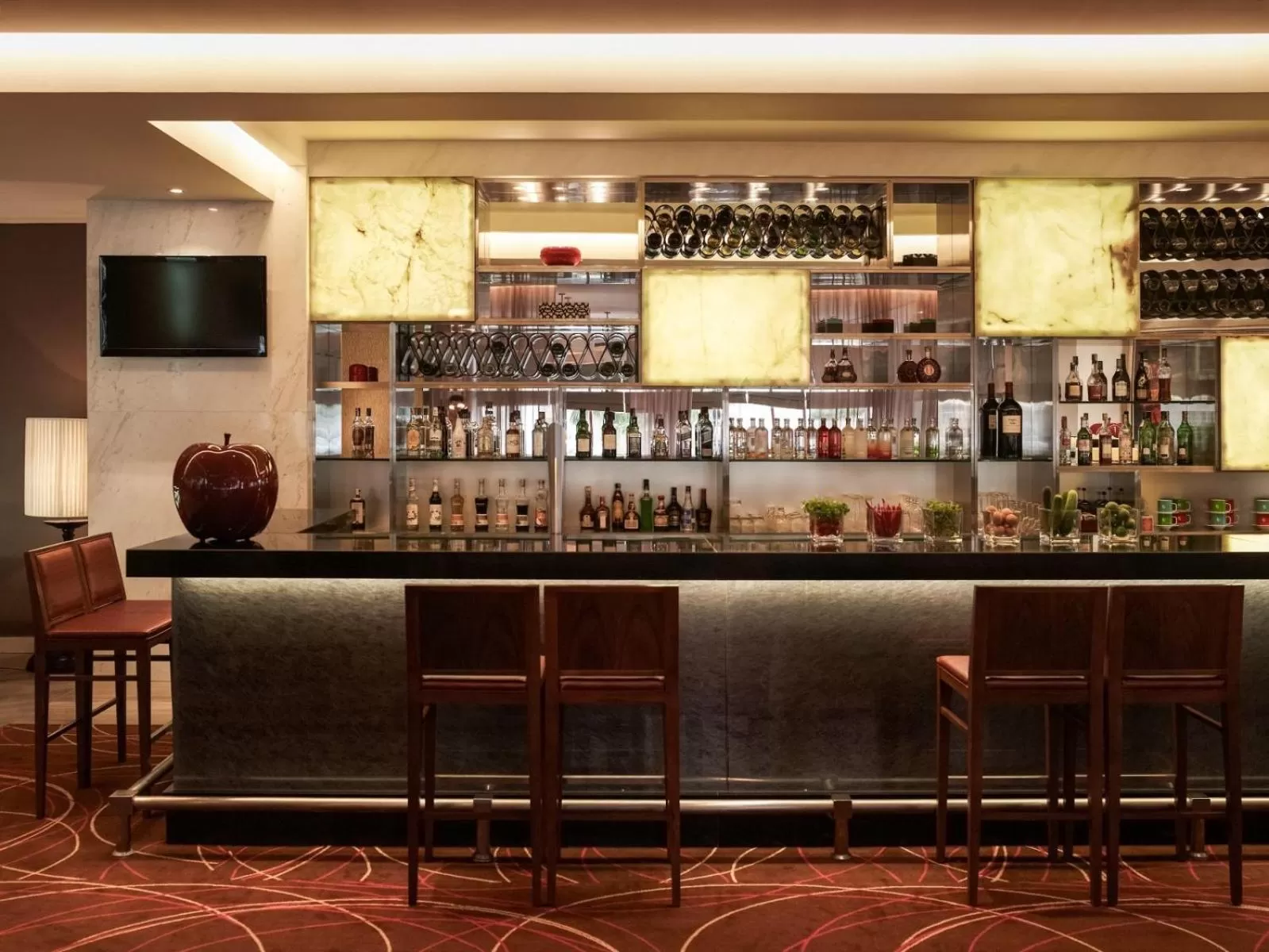 Lounge or bar in TQT Hotel