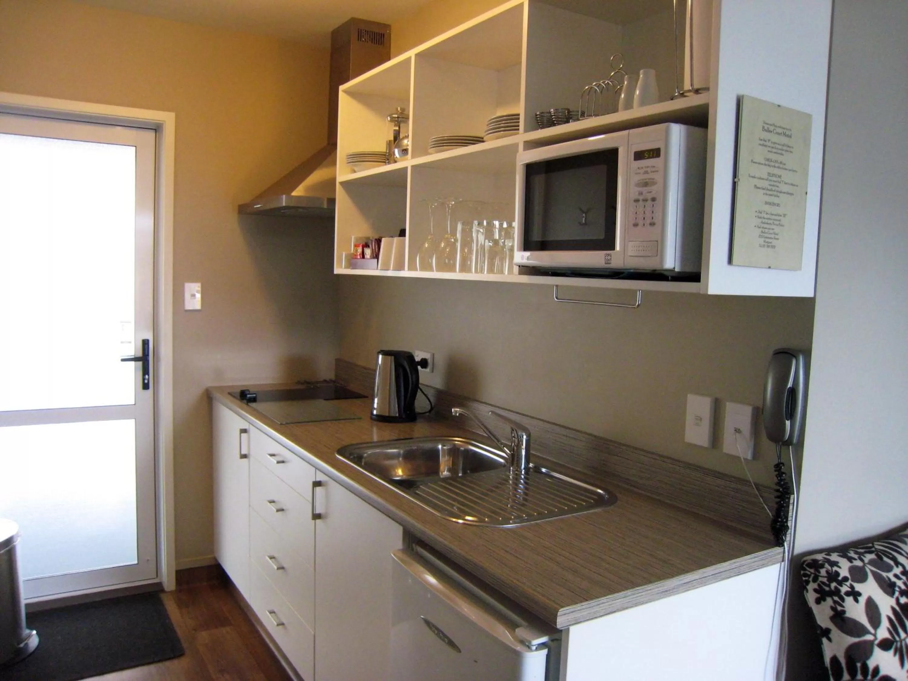 Kitchen or kitchenette in Buller Court on Palmerston