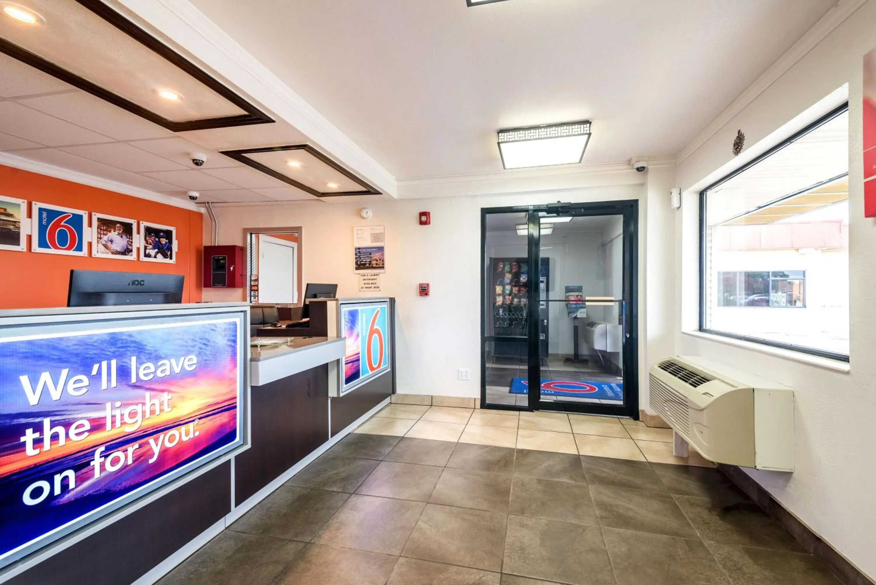 Lobby or reception in Motel 6-Anniston, AL