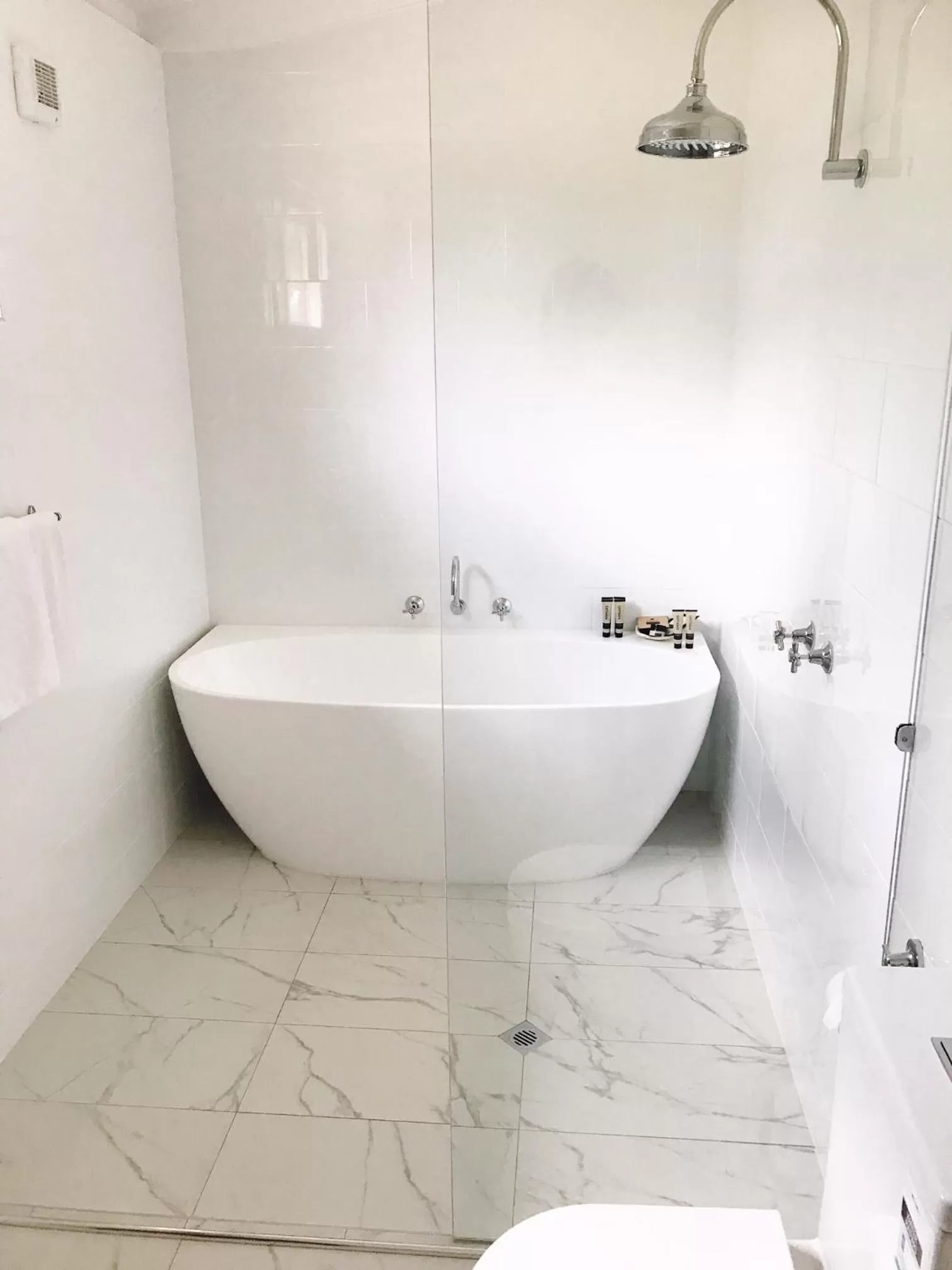 Esperance Chalet Village