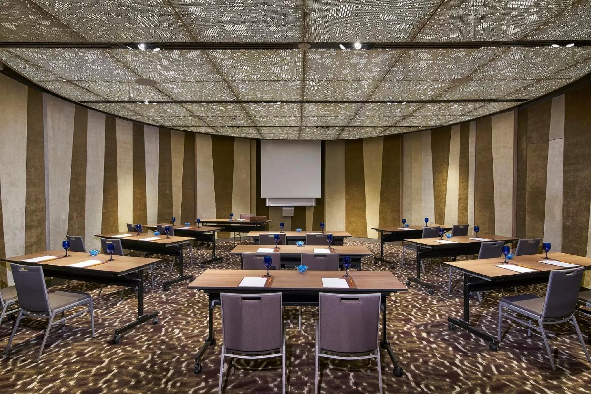 Meeting/conference room in Crowne Plaza Changi Airport by IHG