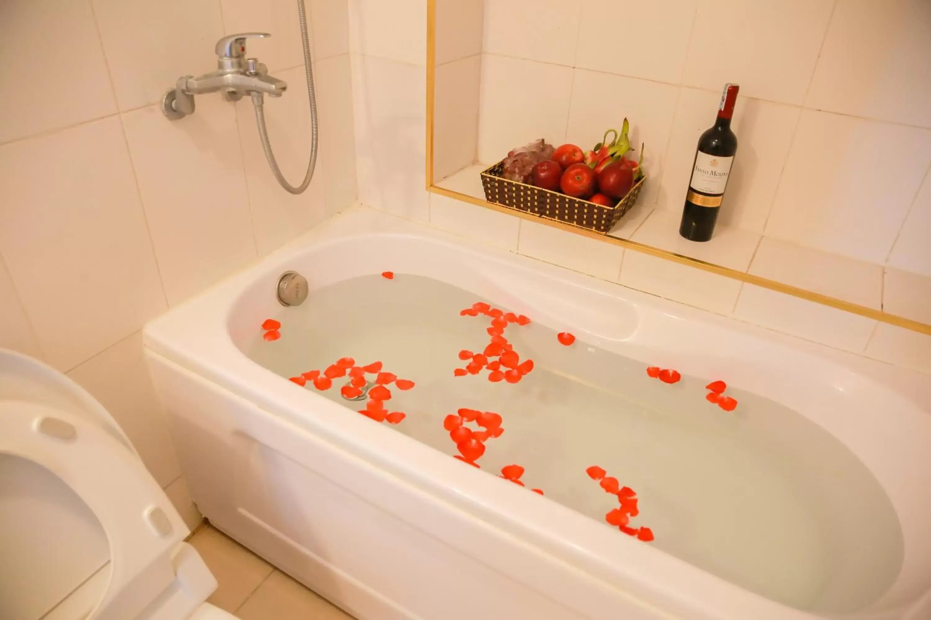 Double Room with Lake View in Royal Hotel Double Room with Lake View in Royal Hotel