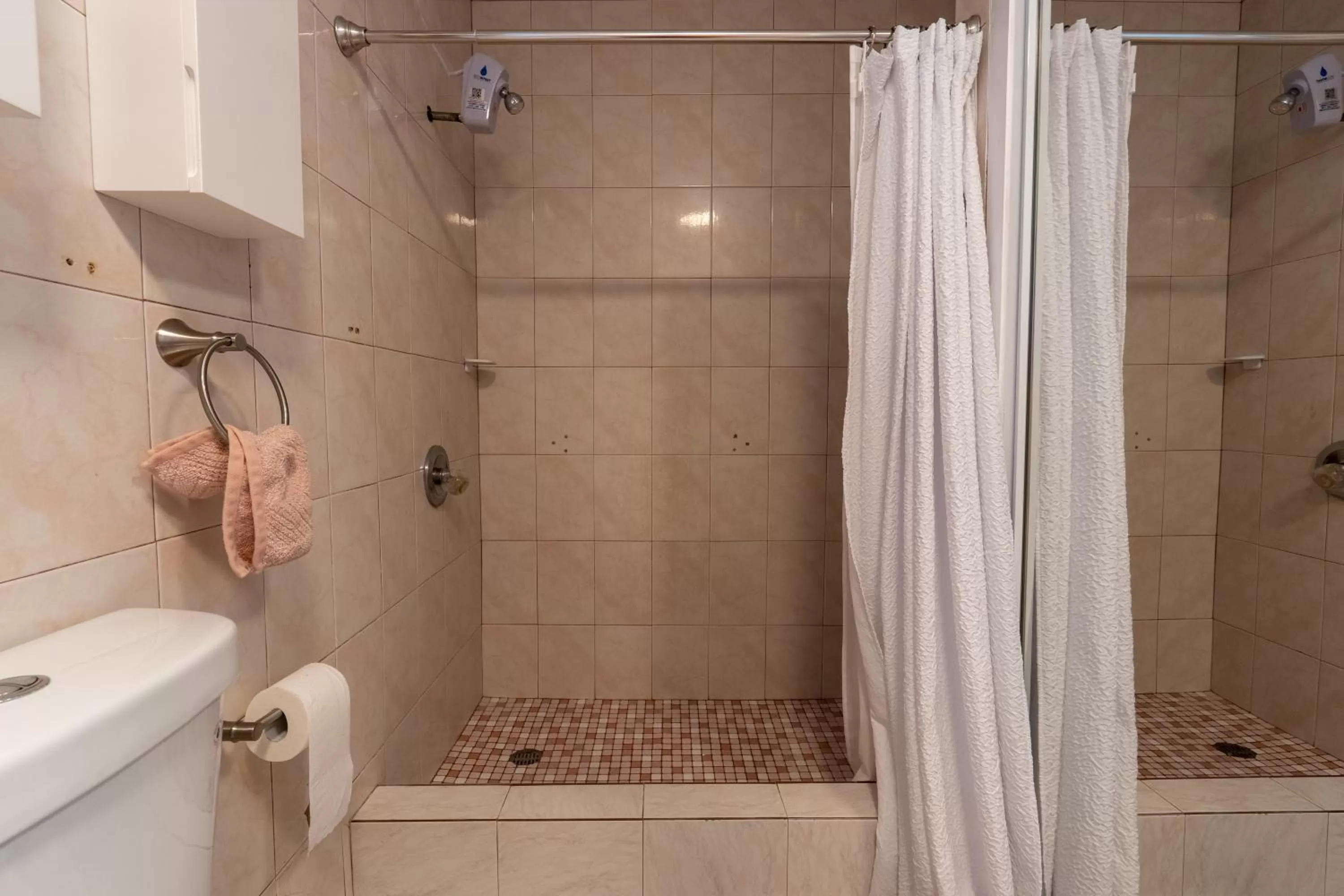 Bathroom in El Flamingo Beach Club