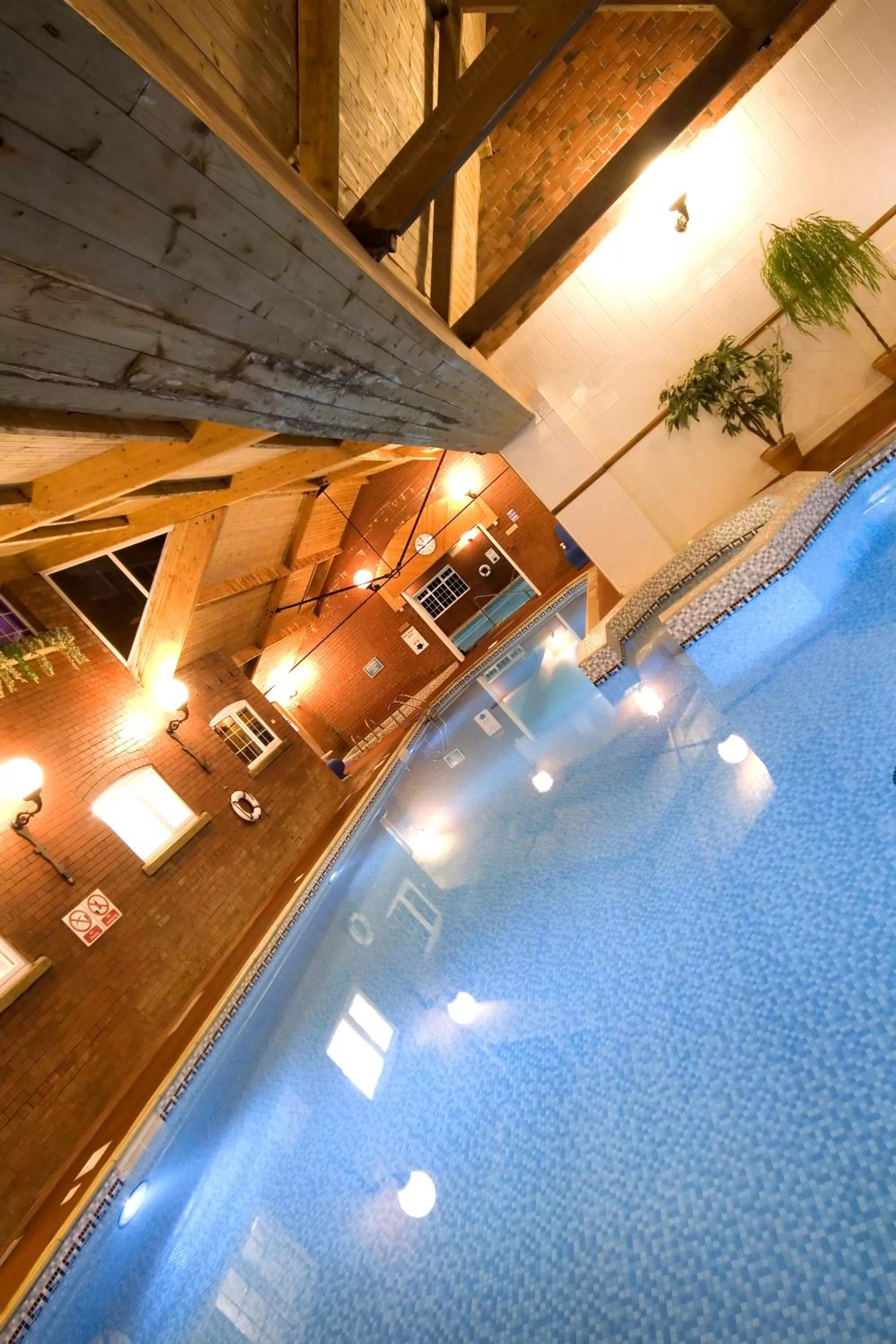 Swimming pool in Best Western Bolholt Country Park Hotel