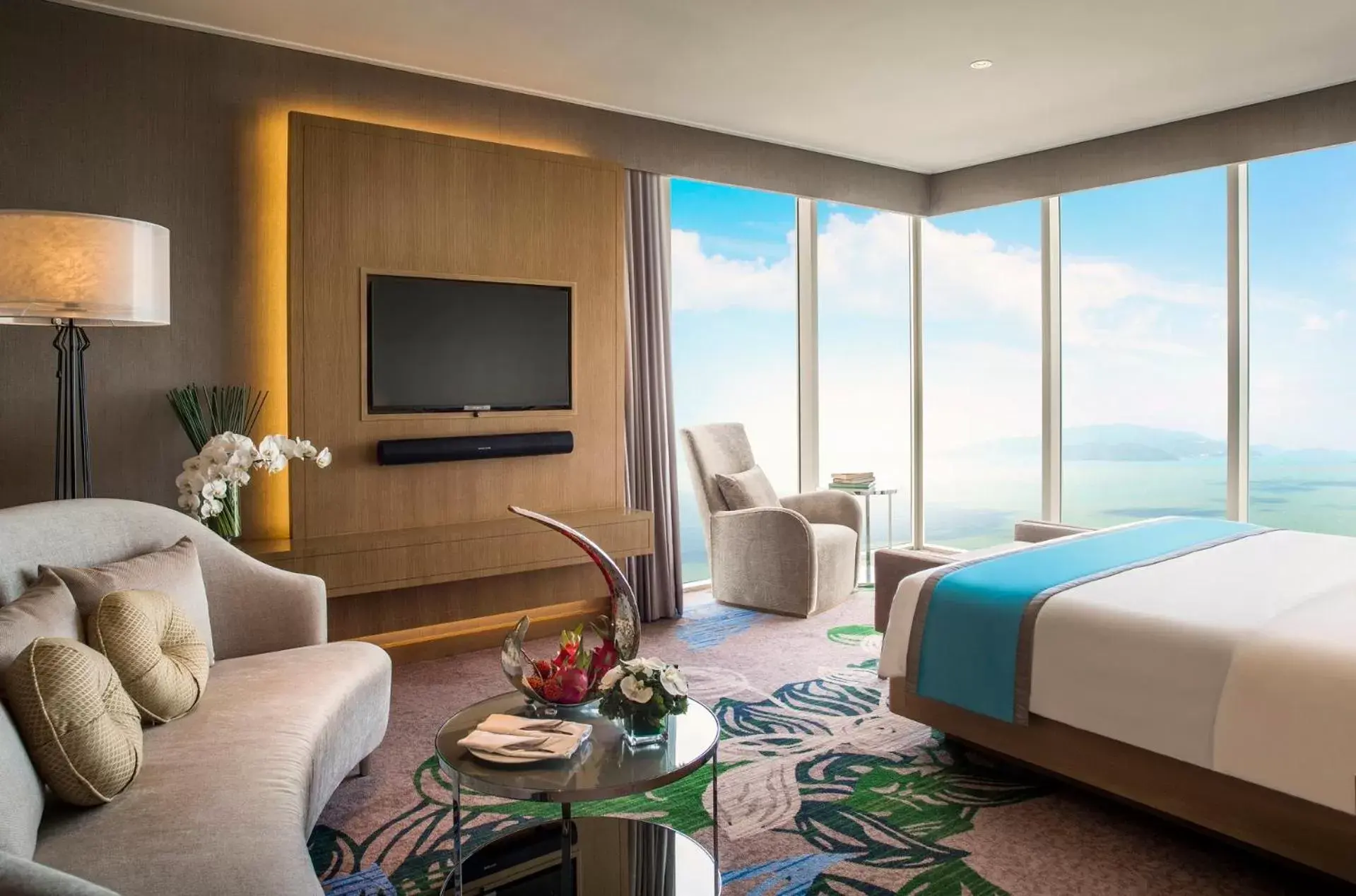 One-Bedroom Suite with Panoramic Ocean View in InterContinental Nha Trang by IHG One-Bedroom Suite with Panoramic Ocean View in InterContinental Nha Trang by IHG