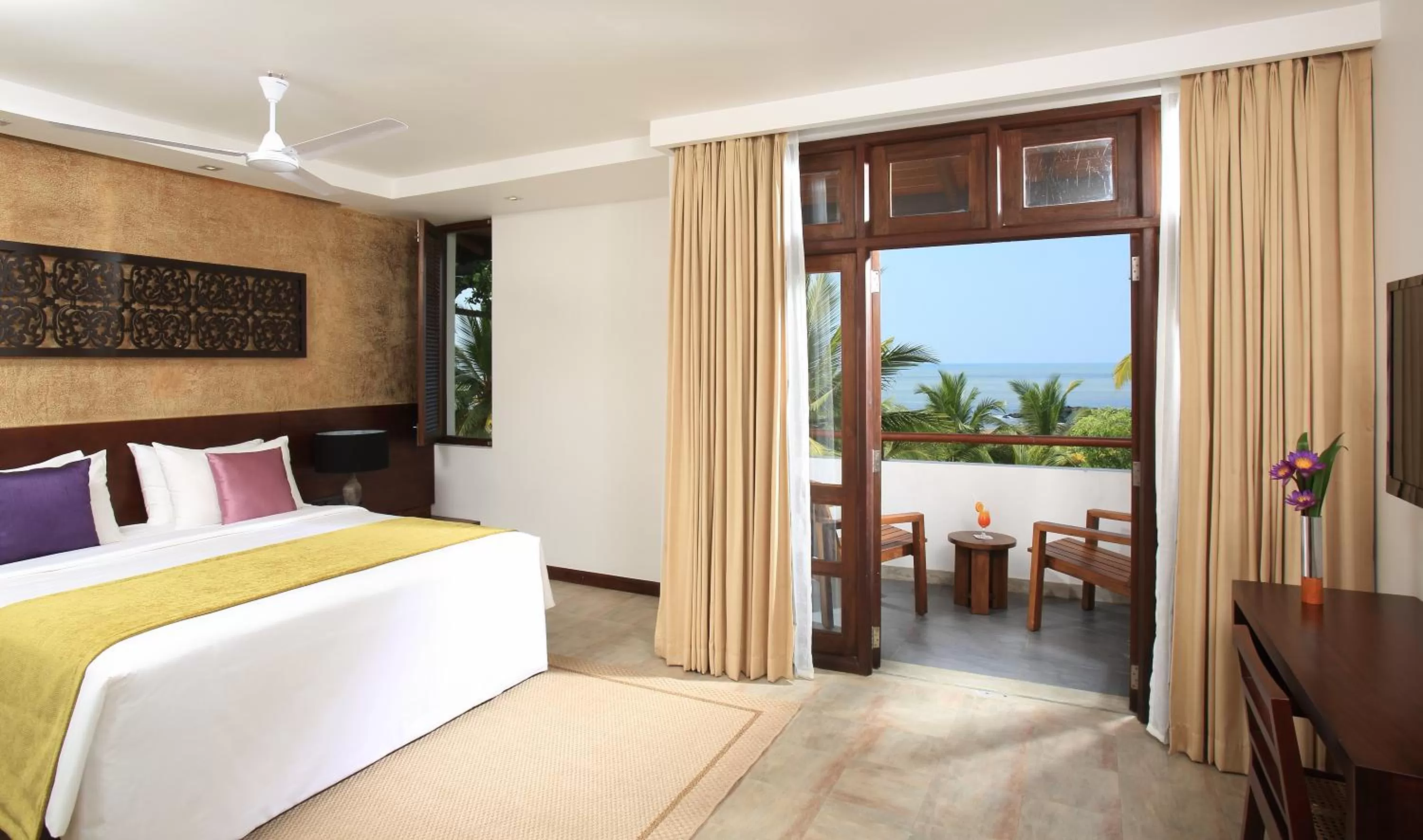 Balcony/Terrace, Bed in Avani Kalutara Resort