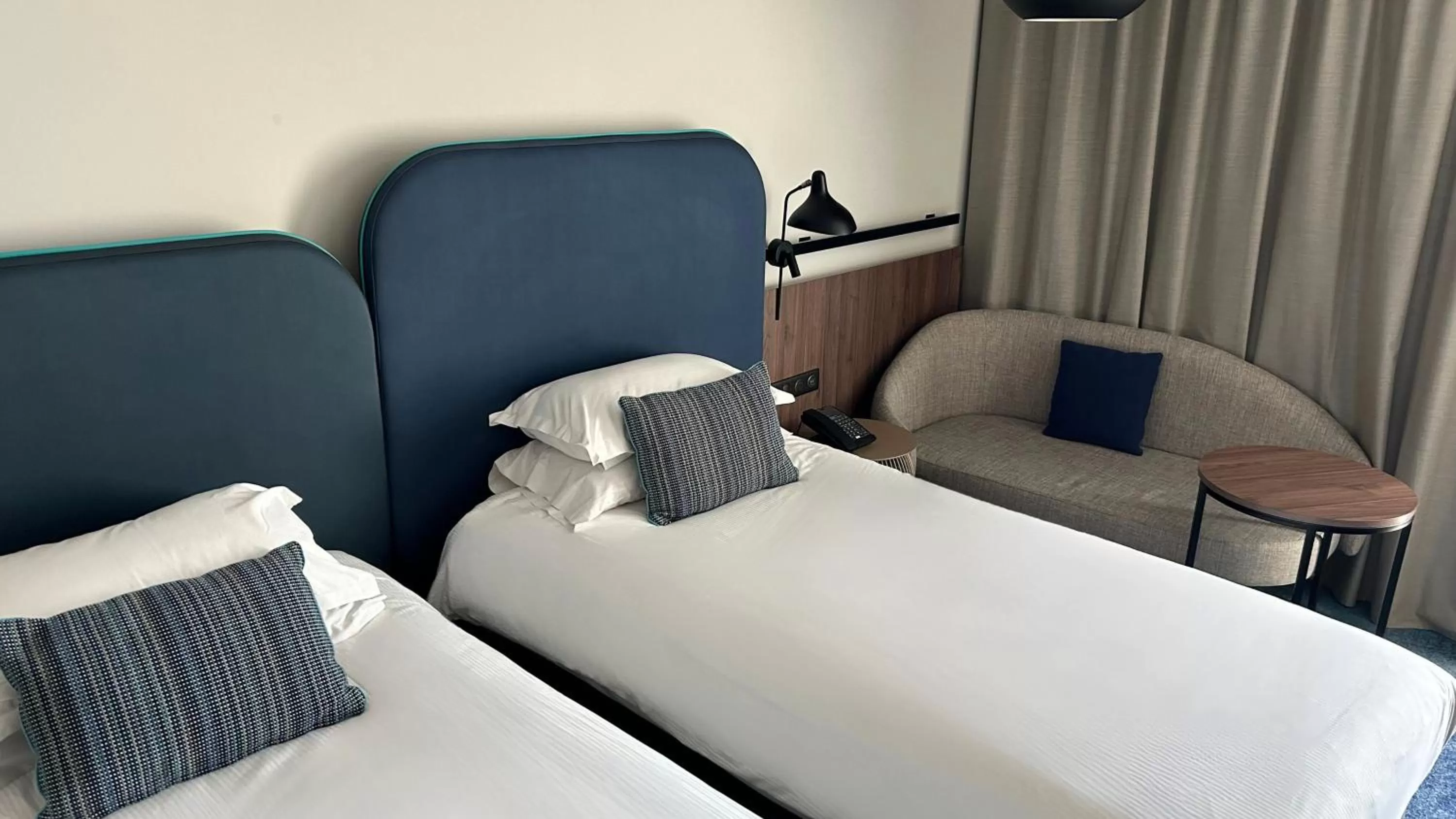 Photo of the whole room, Bed in Crowne Plaza - Nice - Grand Arenas by IHG