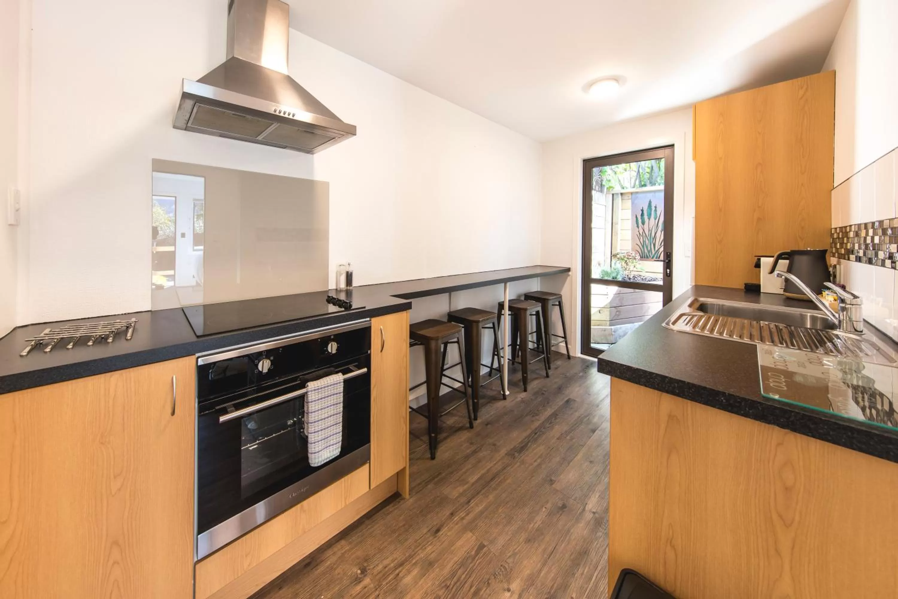 Coffee/tea facilities in Lomond Lodge Motel & Apartments