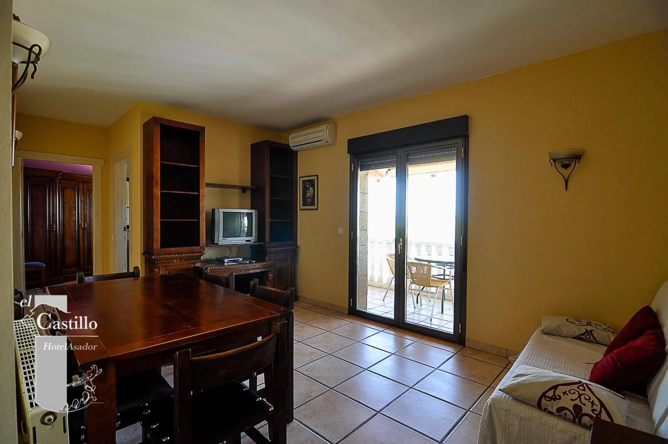 Photo of the whole room in Hotel Rural el Castillo