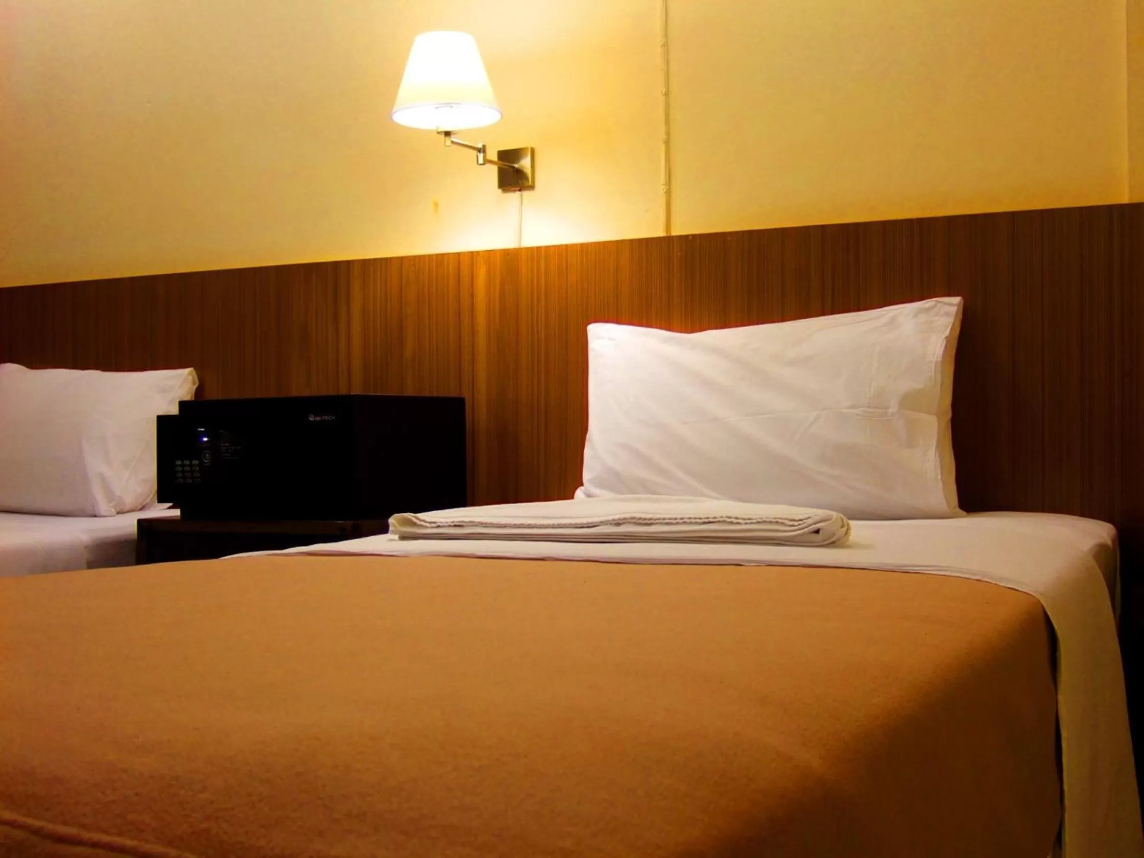 Standard Double Room in Lodge 61 Hotel