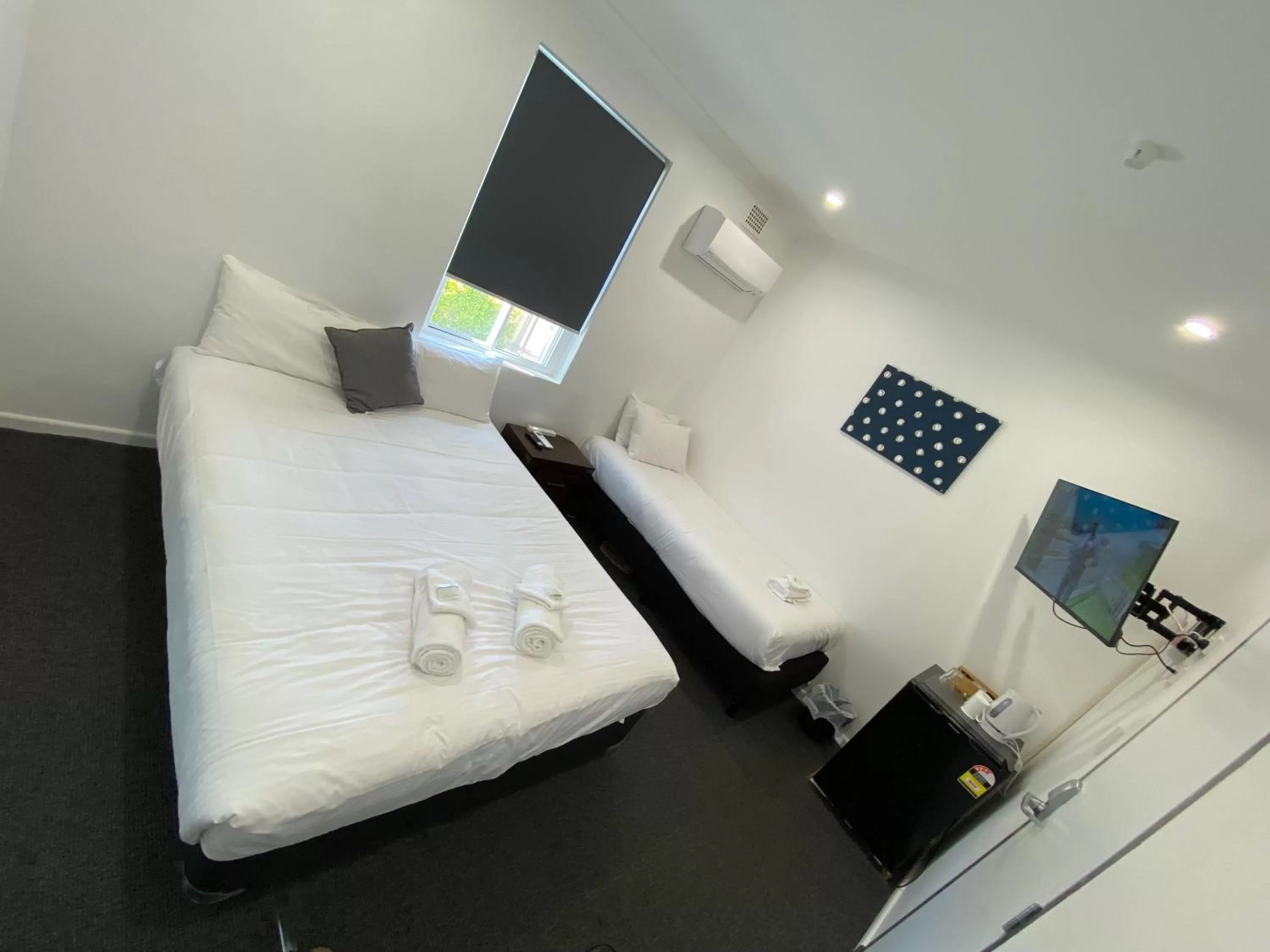 Photo of the whole room, Bed in Central Motel Mudgee