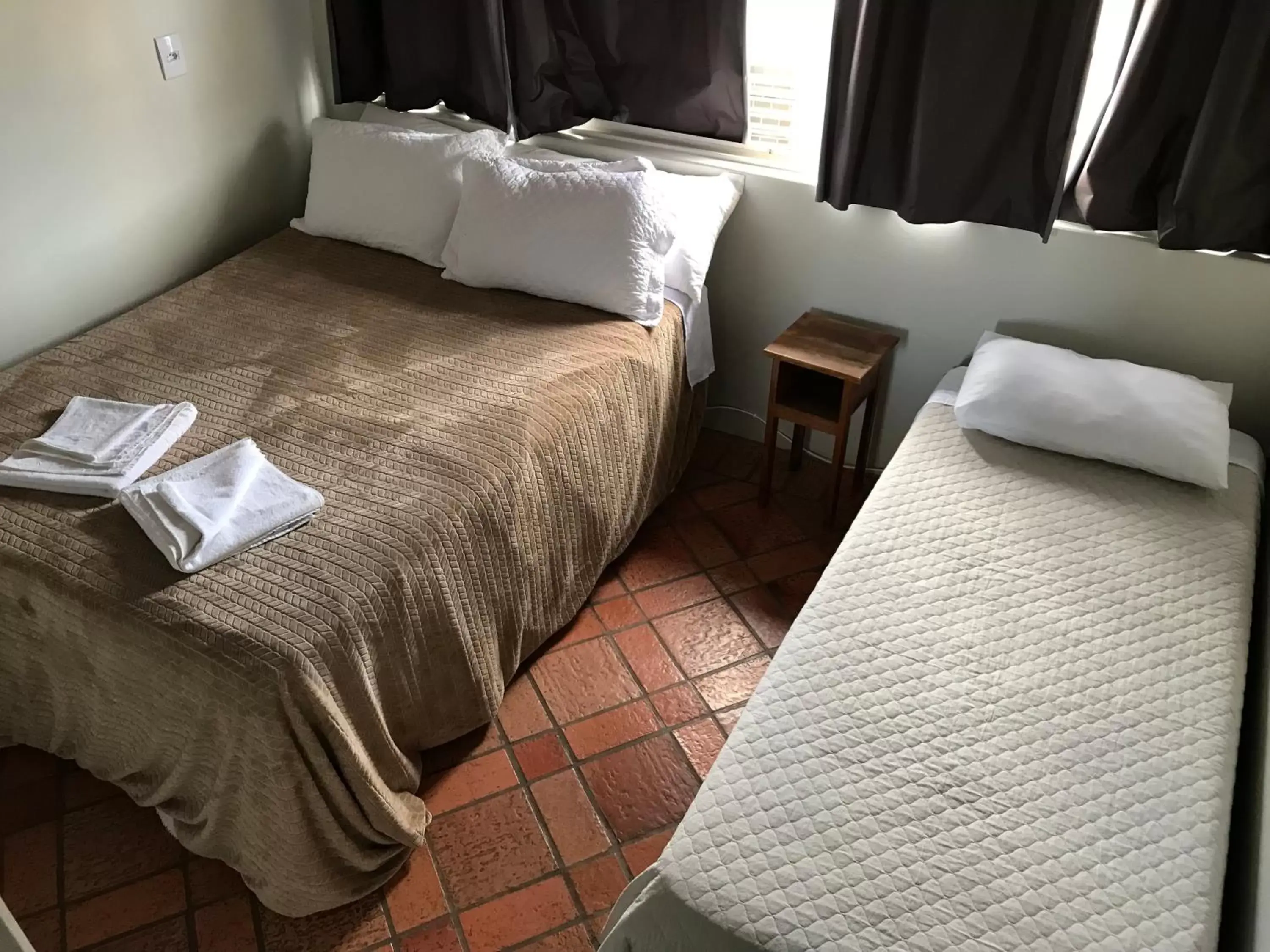 Triple Room with Mountain View in Pousada Acayaca Triple Room with Mountain View in Pousada Acayaca