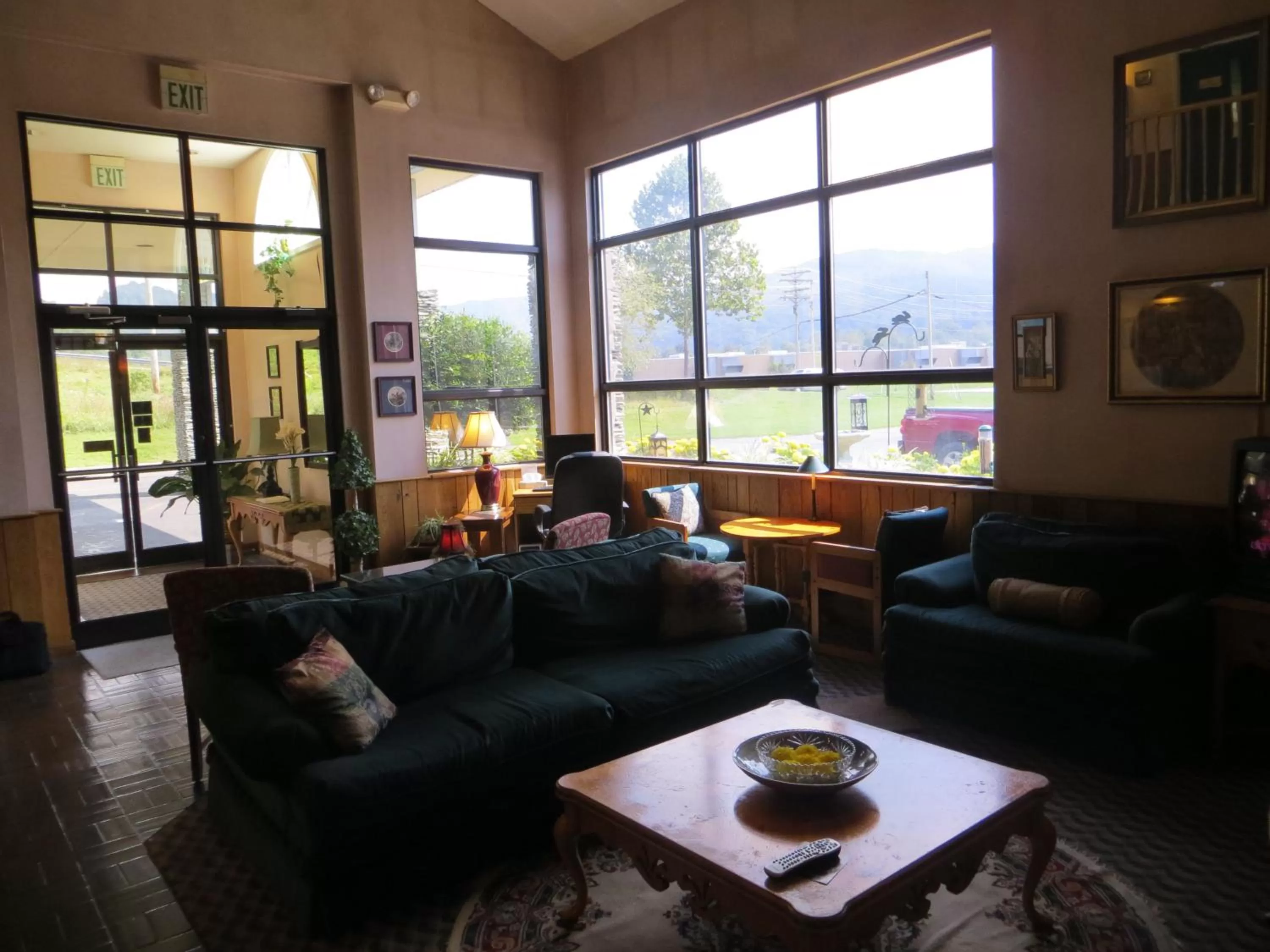 Lobby or reception in Americourt Hotel - Mountain City