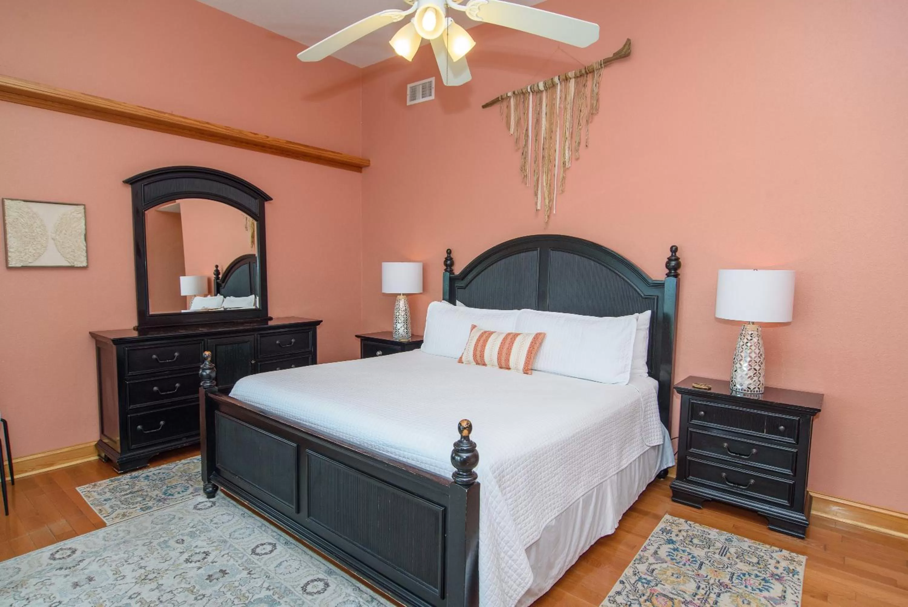 Bed in The Inn on Pamlico Sound