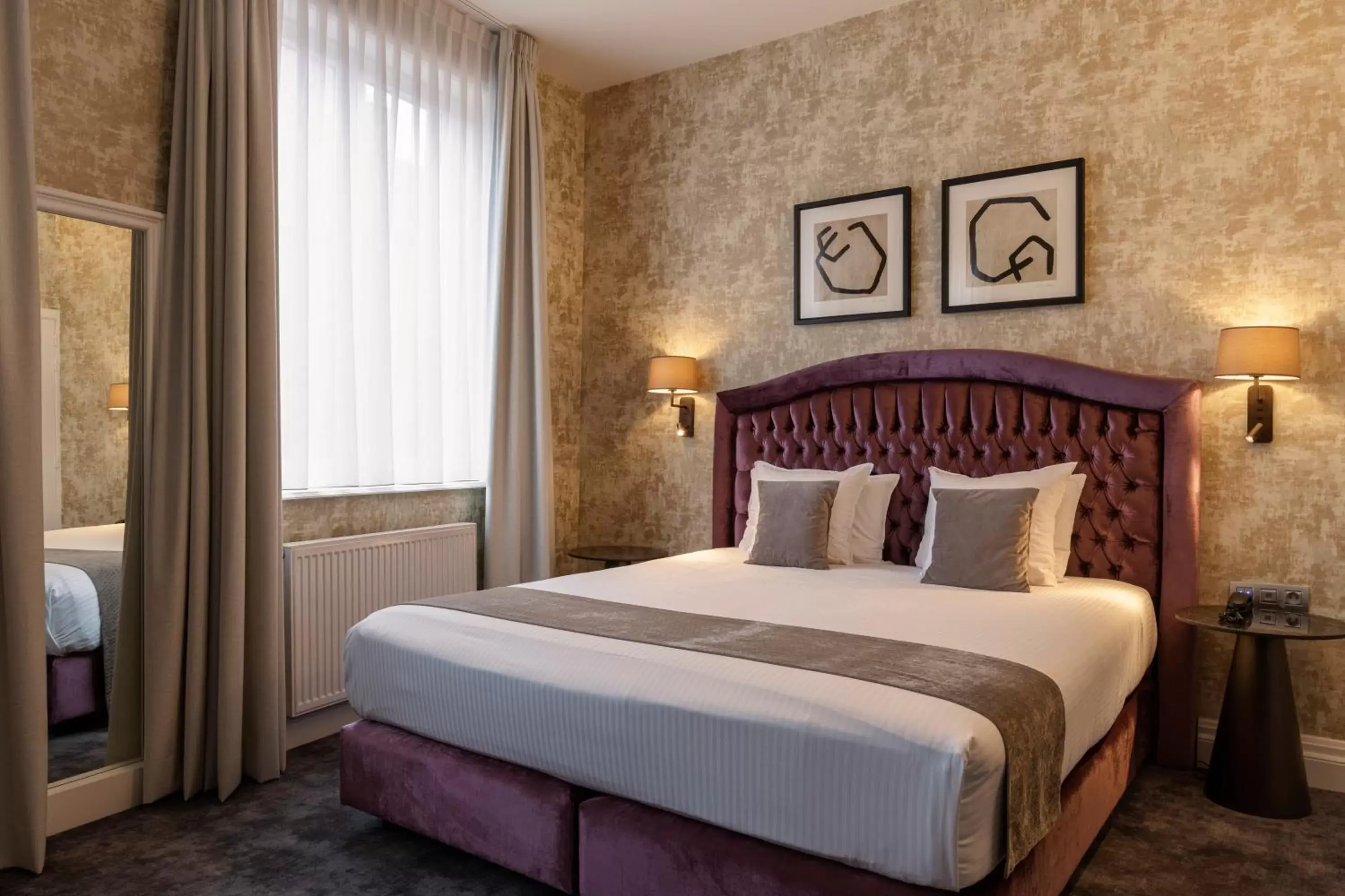 Executive Double Room in Dukes' Academie Brugge - by Dukes' Hotel Collection Executive Double Room in Dukes' Academie Brugge - by Dukes' Hotel Collection