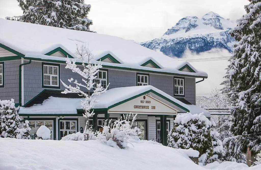 Property building in Courthouse Inn Revelstoke
