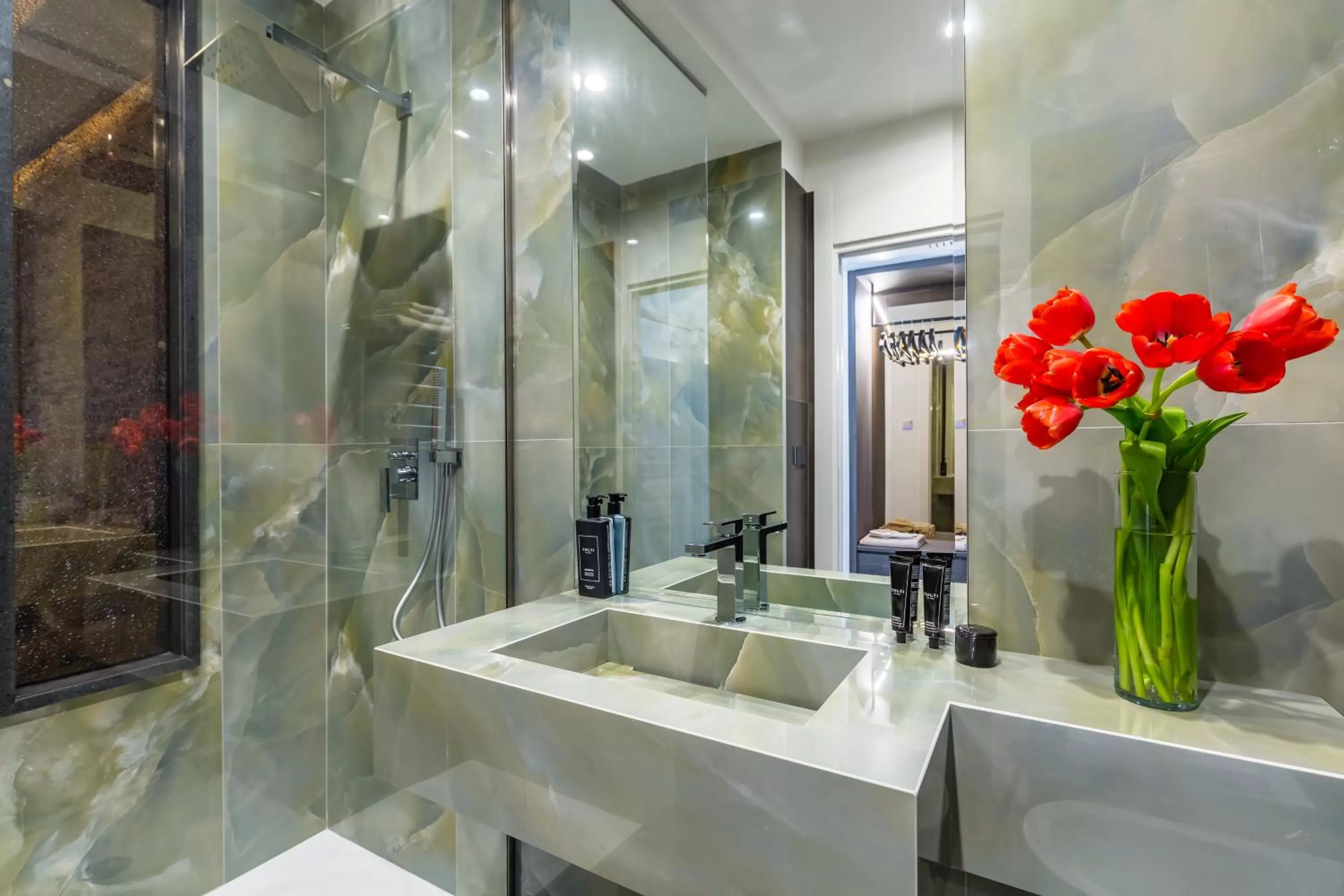 Shower in Dei Martiri Suite