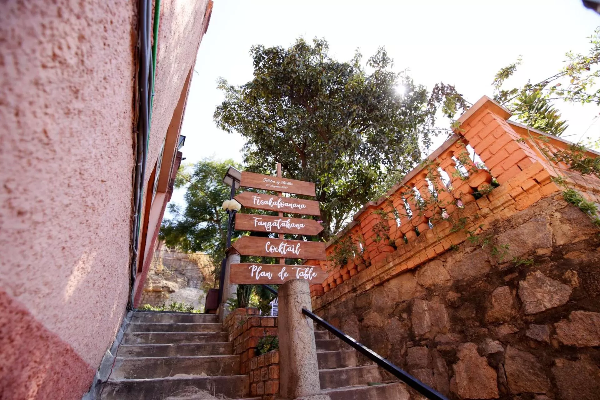 Facade/entrance in Relais De La Haute Ville Tana