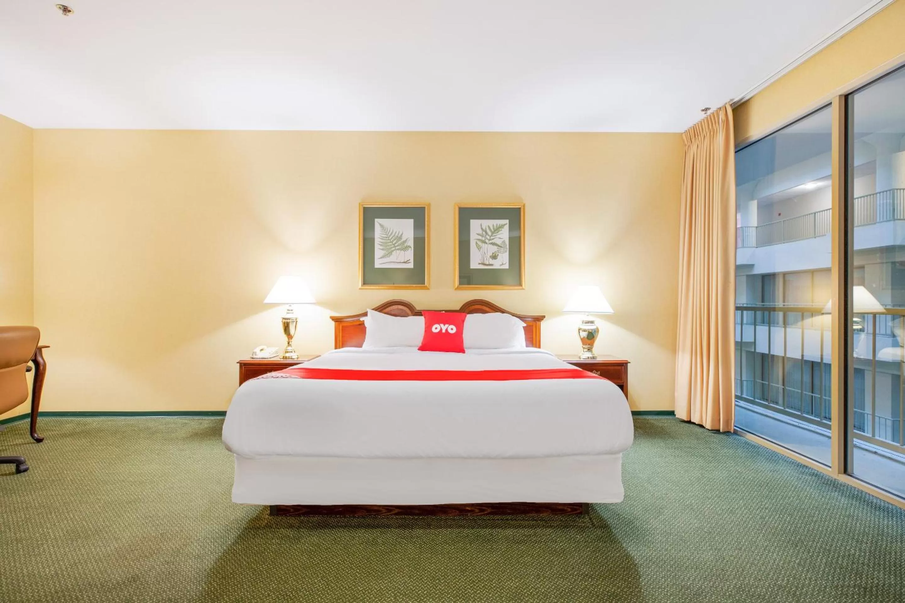 Bedroom, Bed in OYO Hotel St Louis Downtown City Center MO