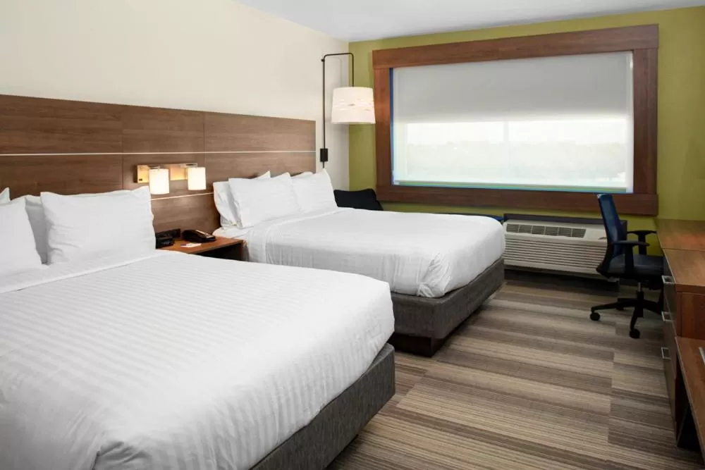 Bed in Holiday Inn Express & Suites - Houston NW - Cypress Grand Pky by IHG