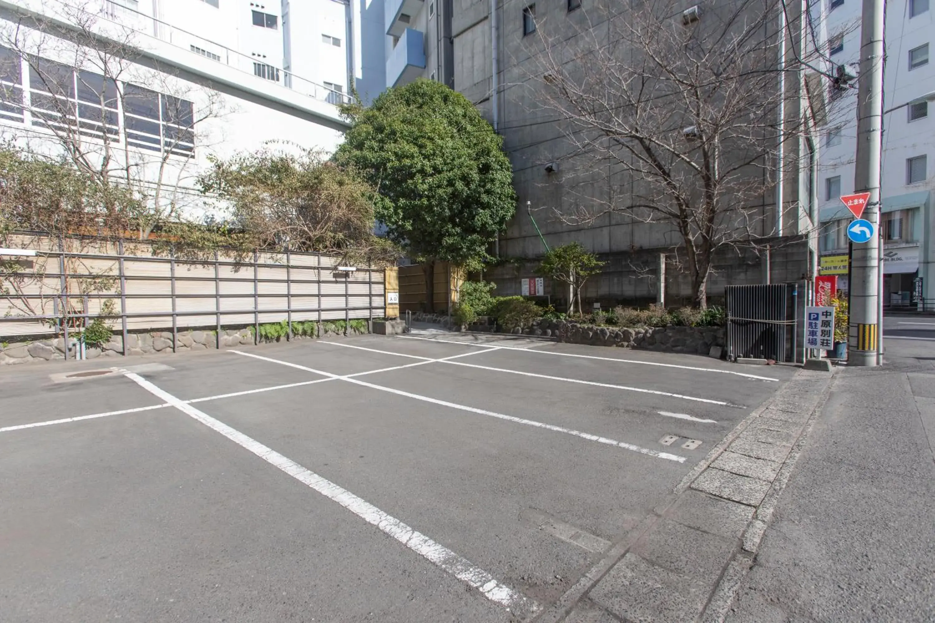 Japanese-Style Room (10 + 8 Tatami) in Onsenhotel Nakahara-bessou (Non-smoking, Earthquake retrofit) Japanese-Style Room (10 + 8 Tatami) in Onsenhotel Nakahara-bessou (Non-smoking, Earthquake retrofit)