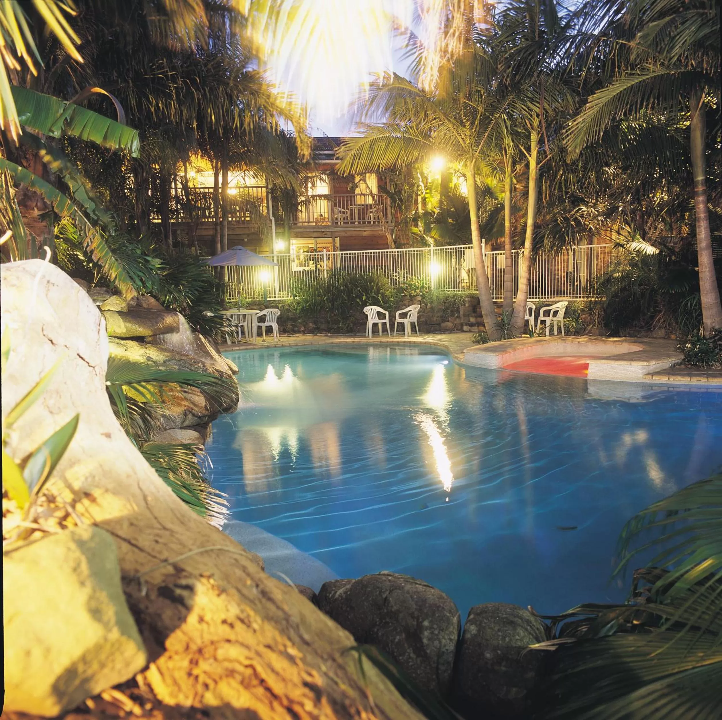 Swimming pool in Oasis Inn Ulladulla - Welcoming Guests 18 Years and Older