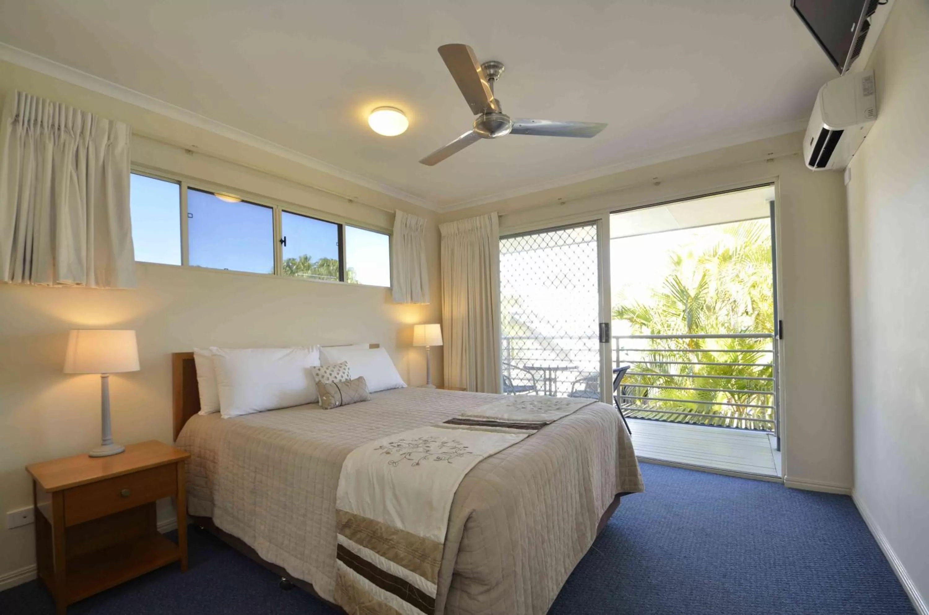 Bed in Ivory Palms Resort Noosa