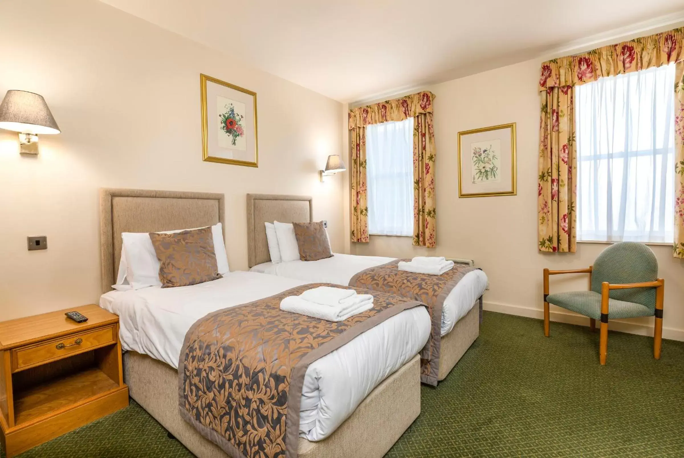 Standard Twin Room in Swan Revived Hotel Standard Twin Room in Swan Revived Hotel