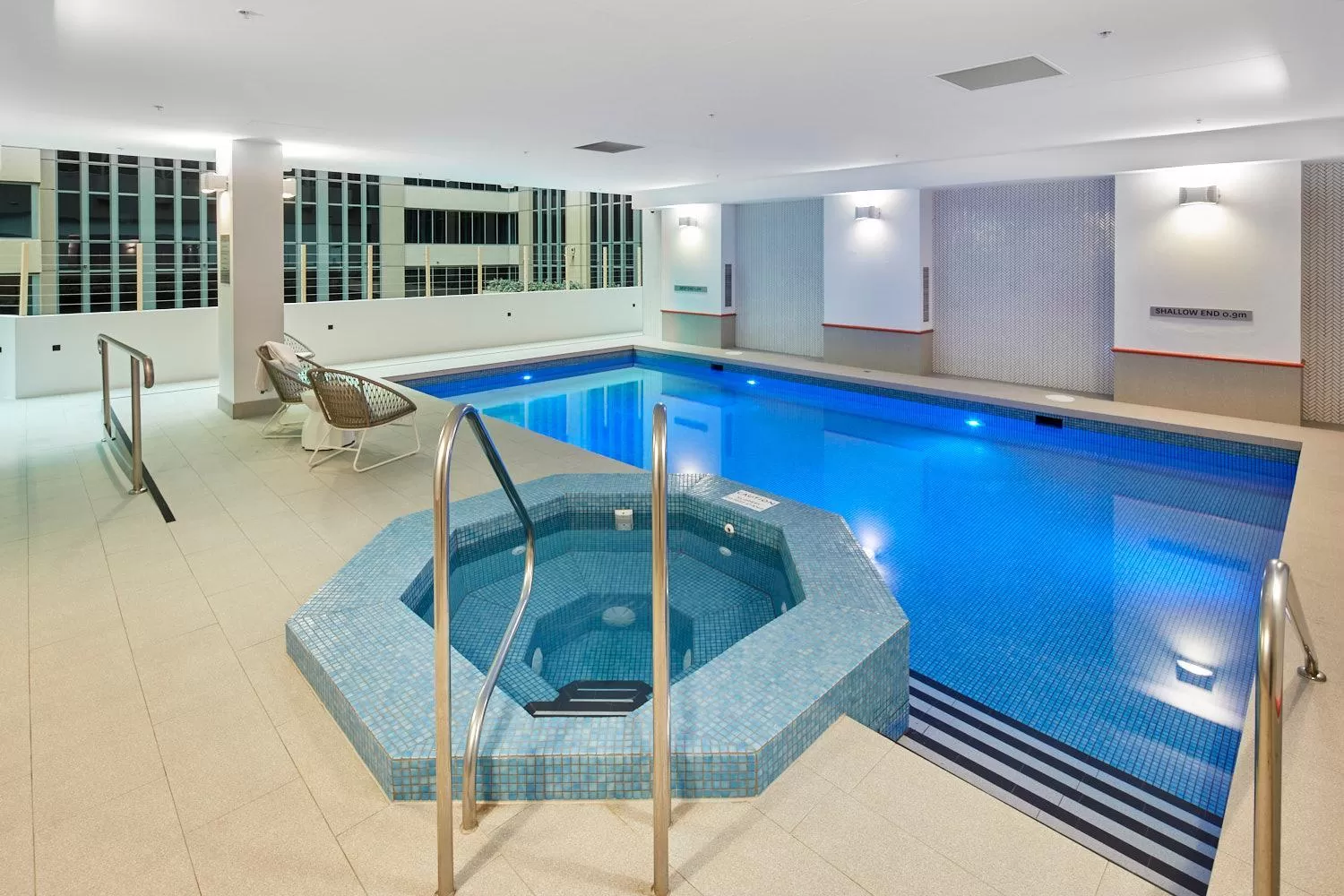 Swimming pool in Novotel Melbourne On Collins