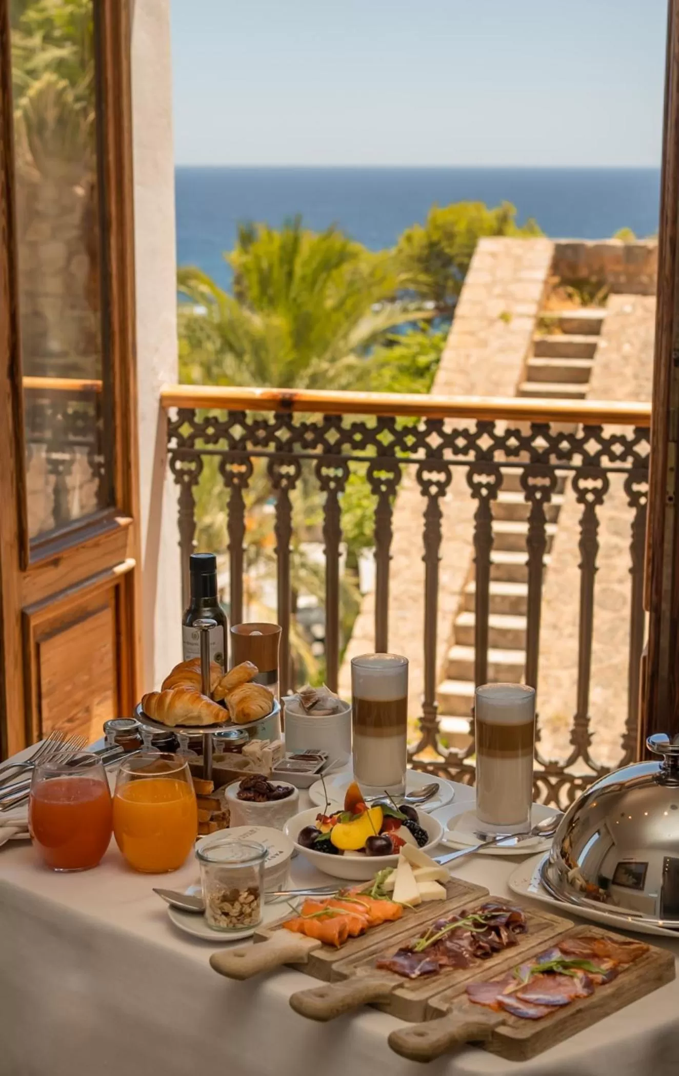 Breakfast in Mirador de Dalt Vila-Relais & Chateaux